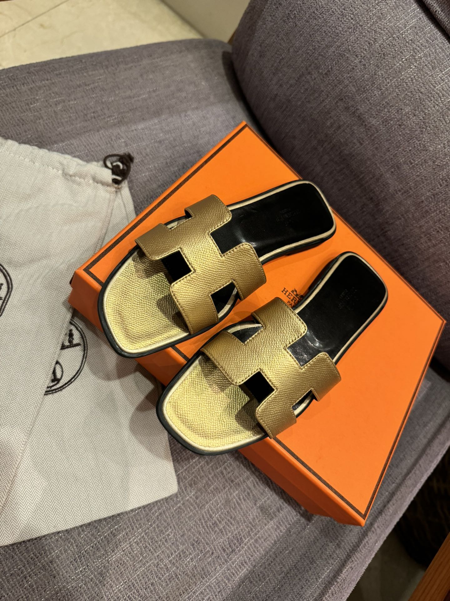 155ZH313ZDE Stylish Slippers
