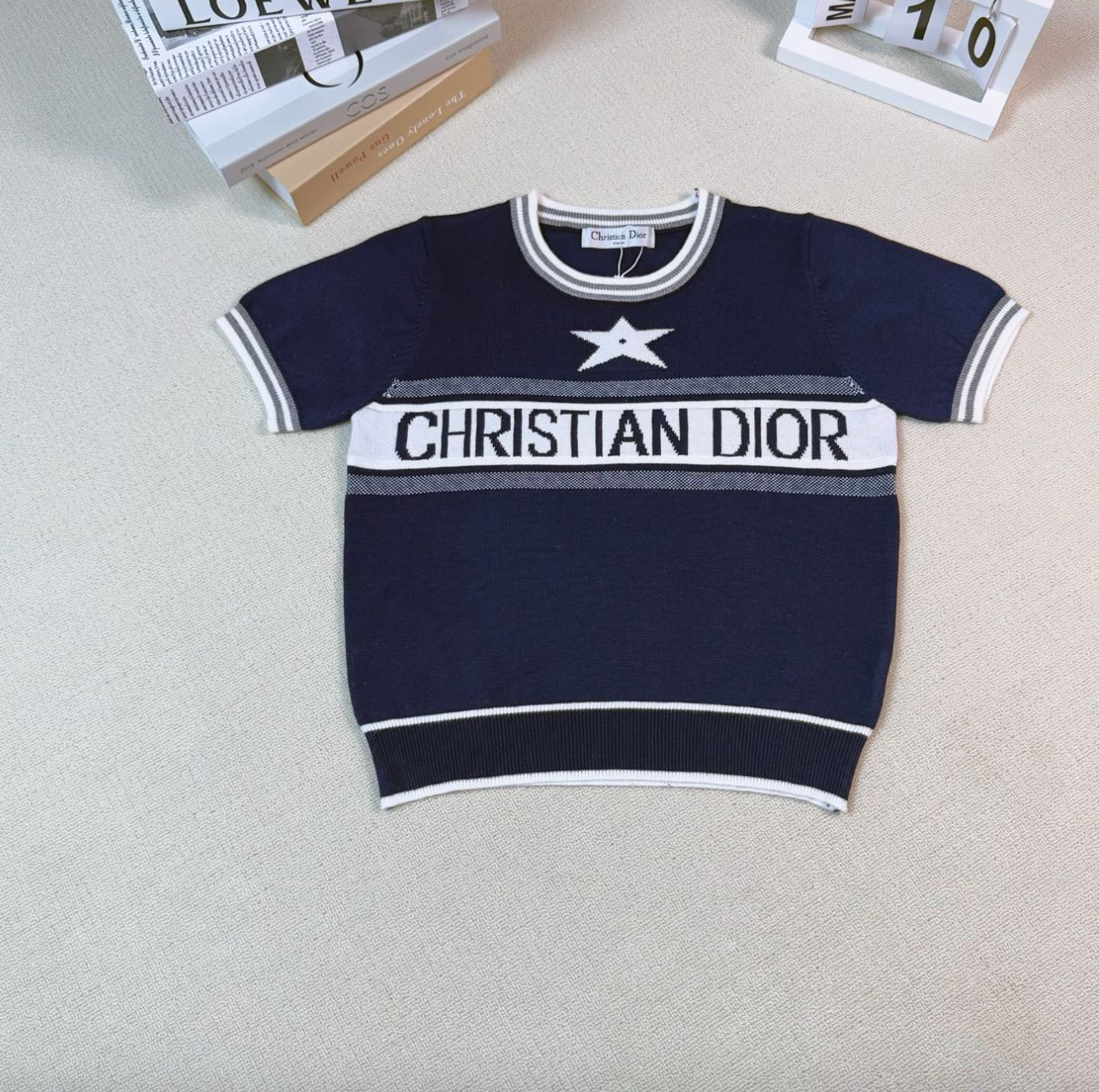 175RD1UDE Stylish T-shirt
