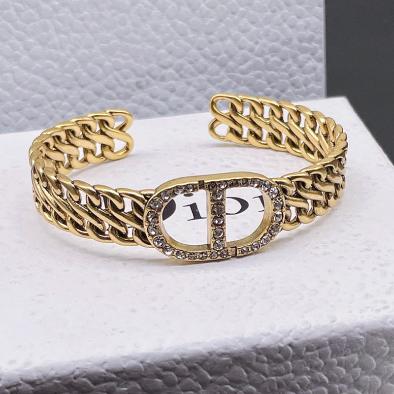 14D1KDE Stylish Bracelets