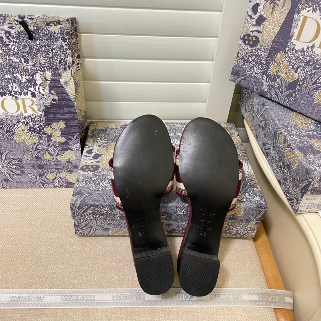 14D64ZDE Stylish sandals