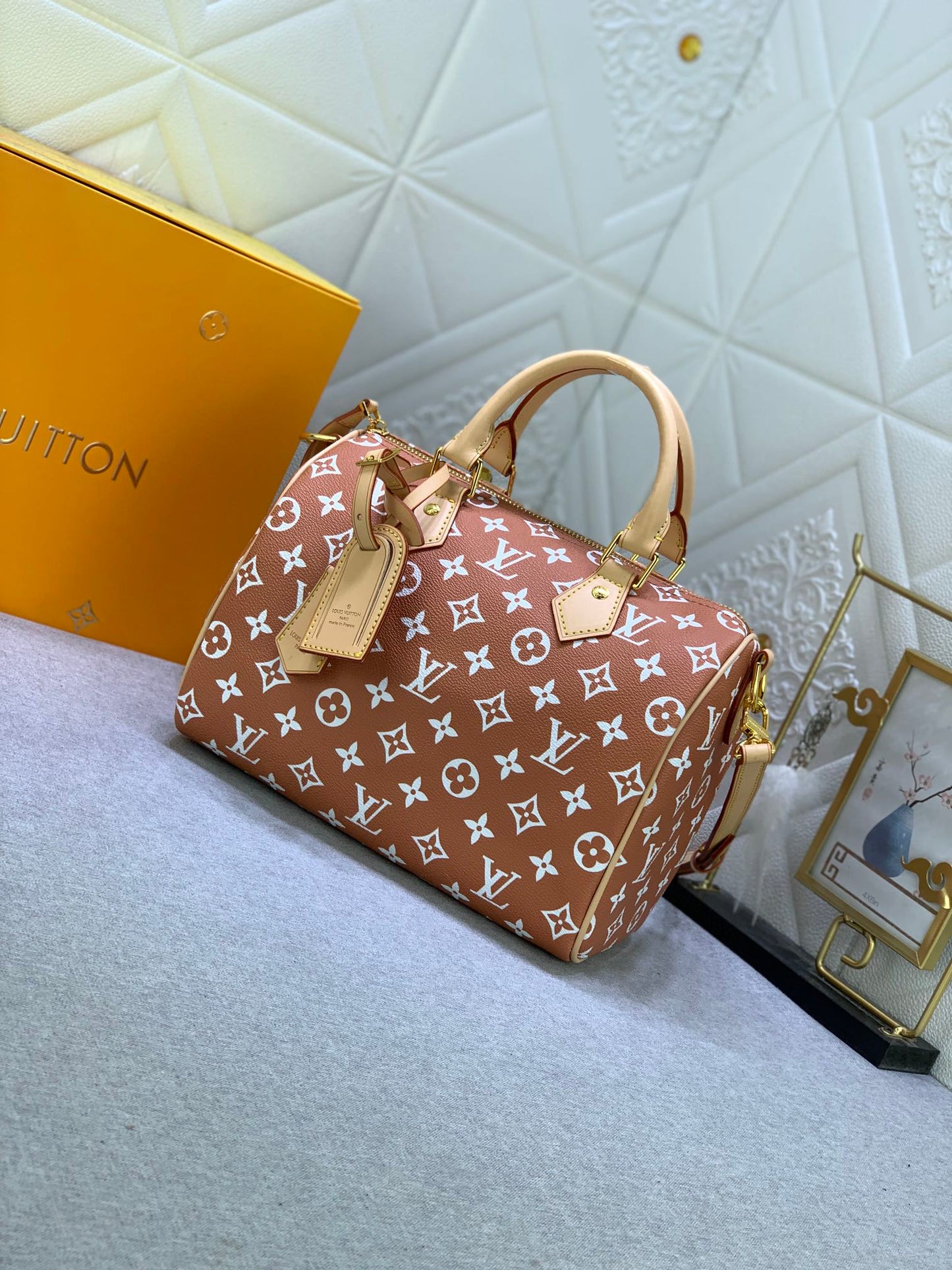 2XE268BDE Stylish leather bag 