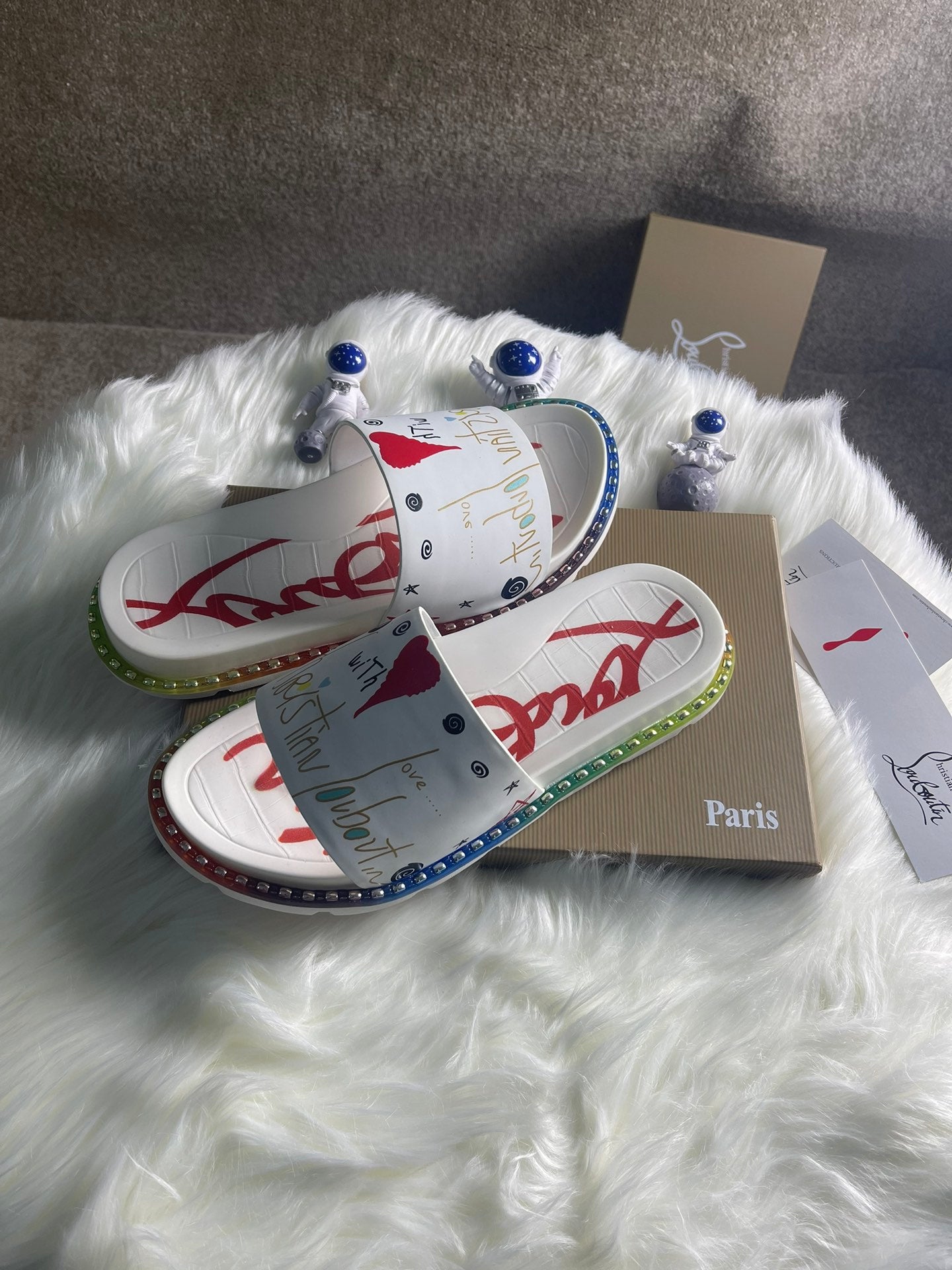 J4A24ZDE Stylish Slippers