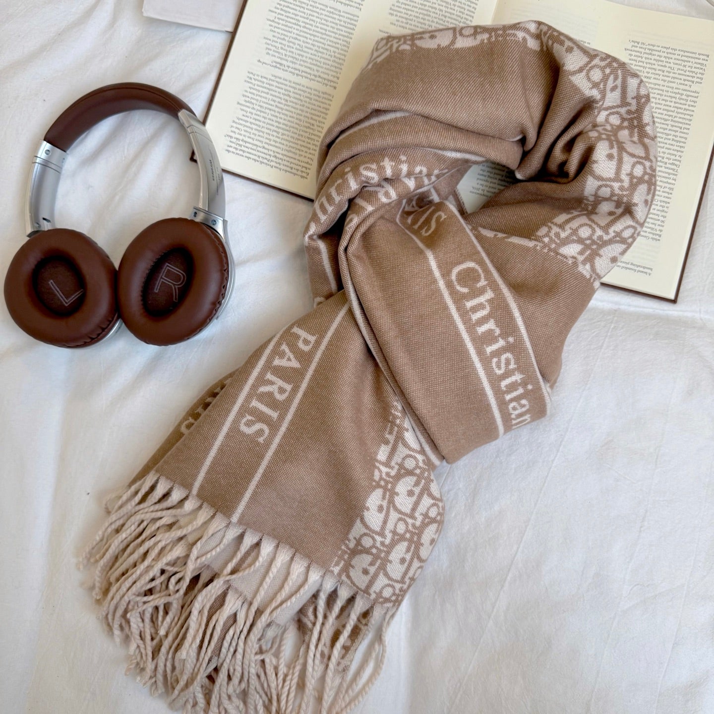 185ZD59WDE Stylish Winter Scarves