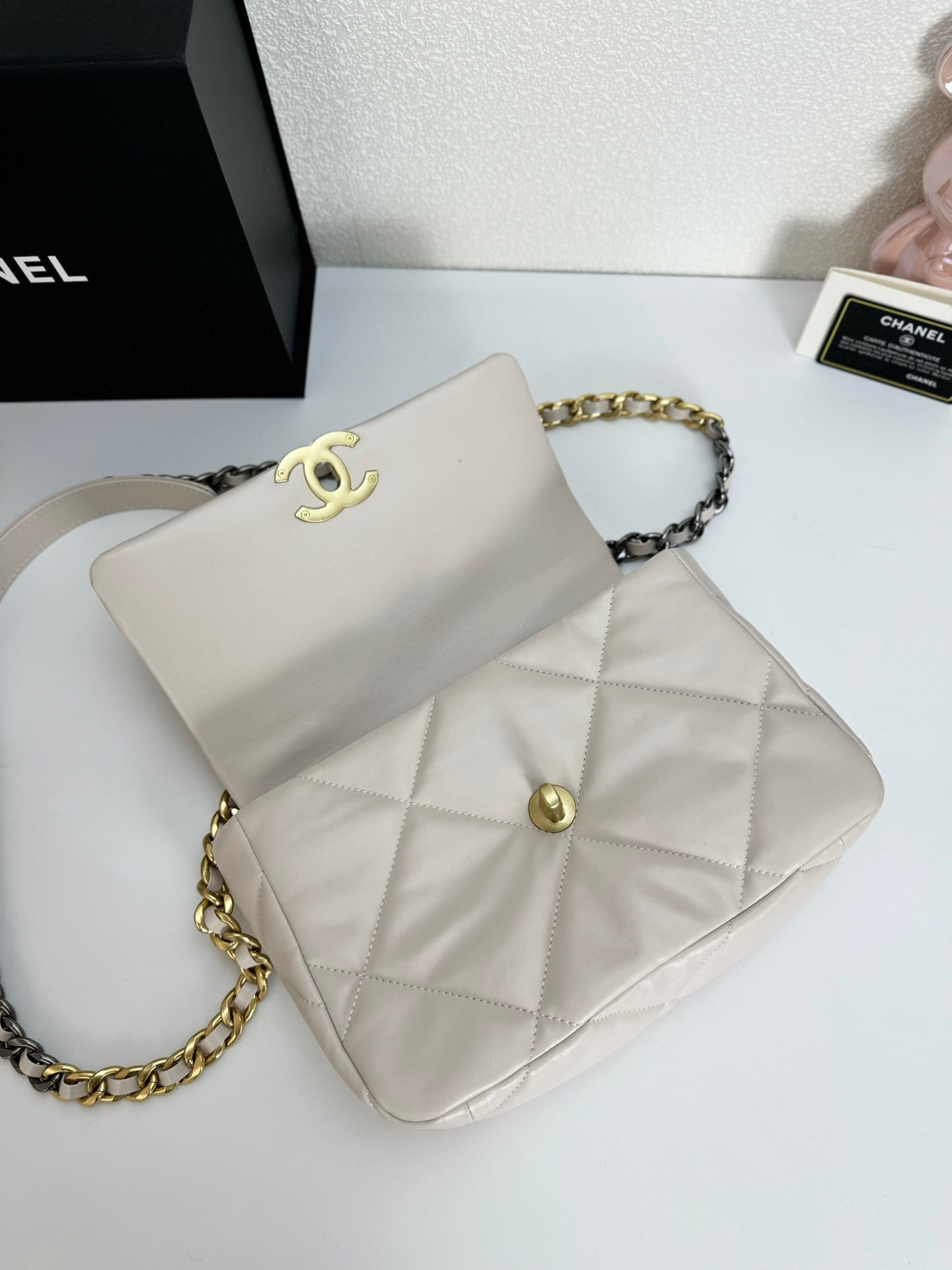 1WC85BDE Stylish leather bag