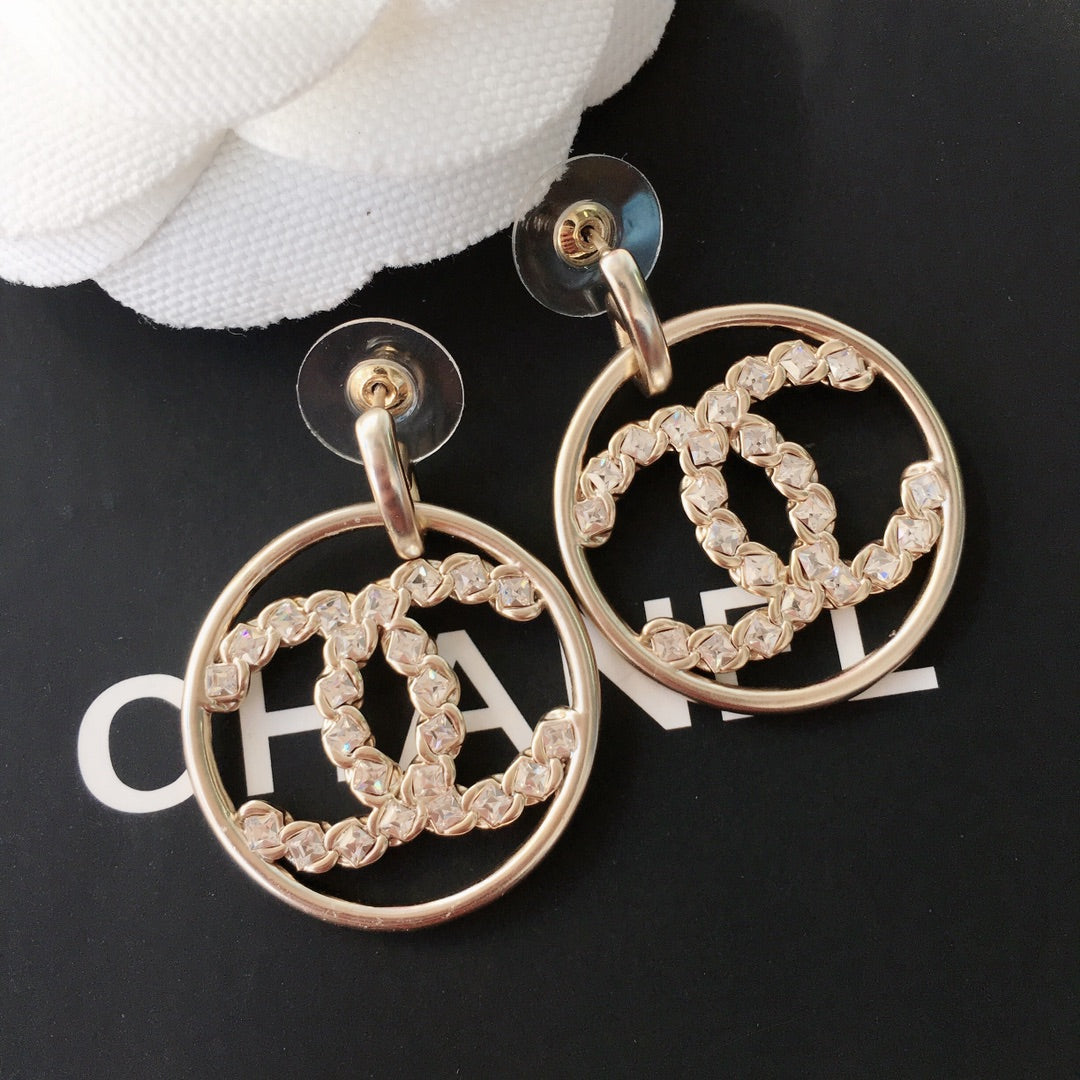 14C69EDE Stylish Earrings