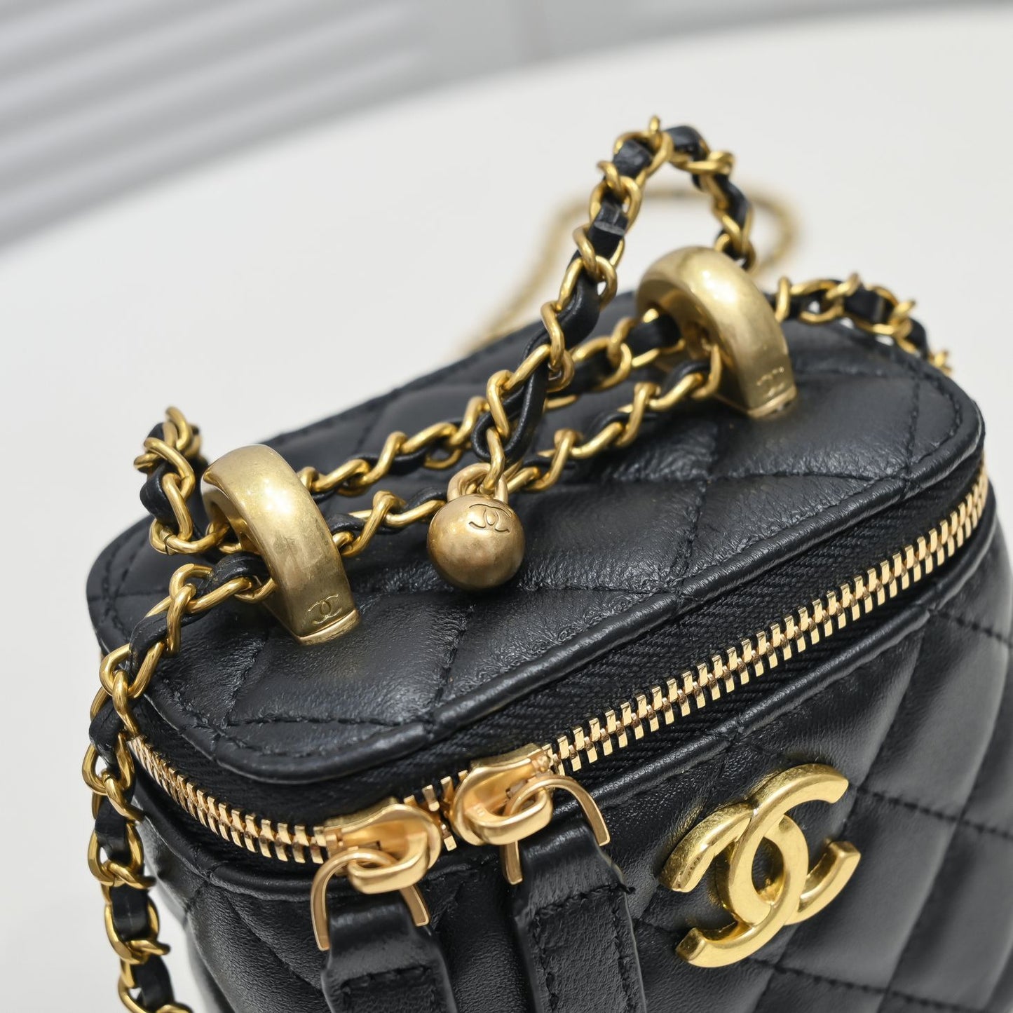 1XC45BDE Stylish leather bag 