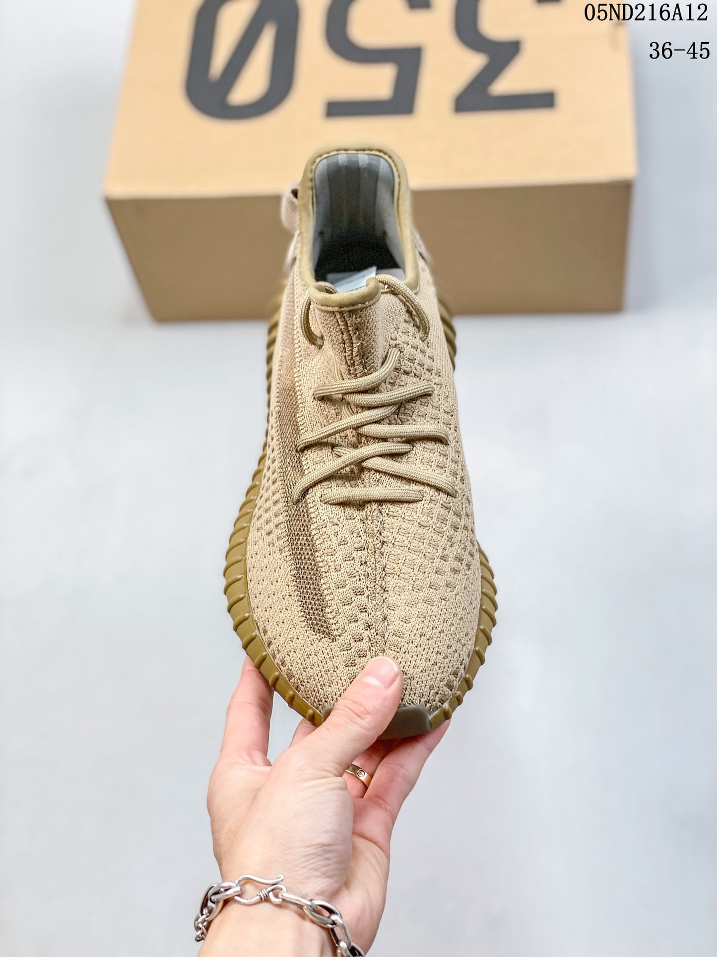 4YA69ZDE Stylish Sneakers (No Box, August-October Big Sale)