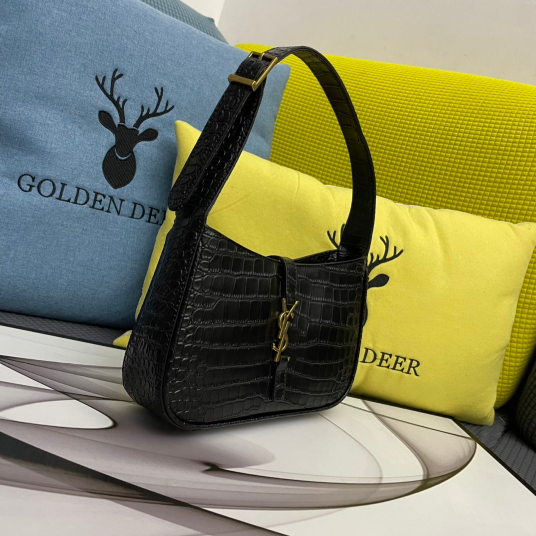 4XSL29BDE Stylish leather bag 