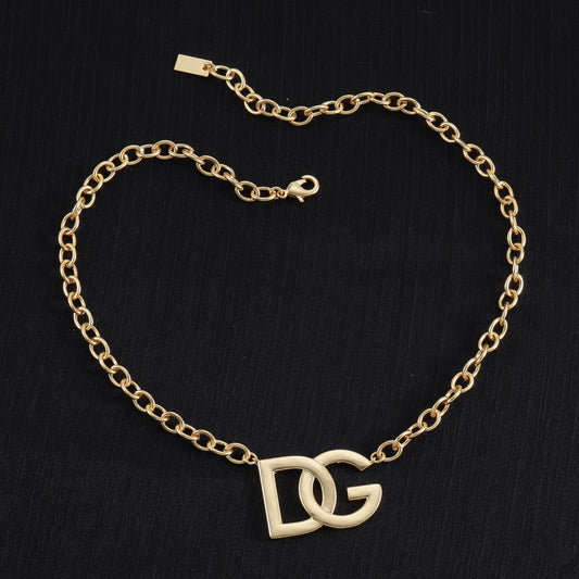 15NA6XDE Stylish Necklaces