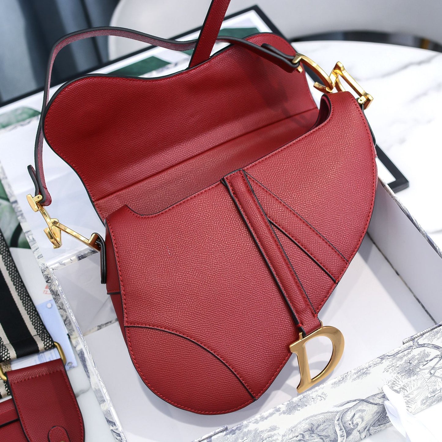 5E15BDE Stylish leather bag 