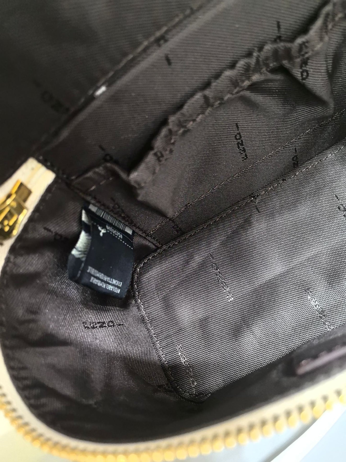 15RF59BDE Stylish leather bag