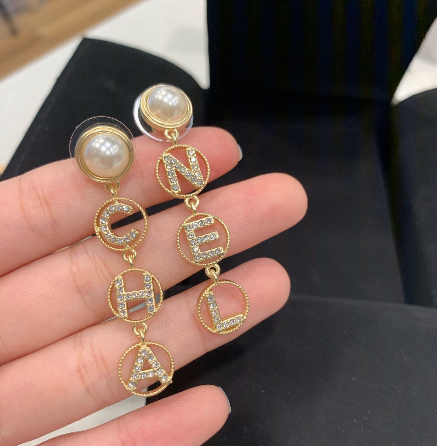 1YC236EDE Stylish Earrings