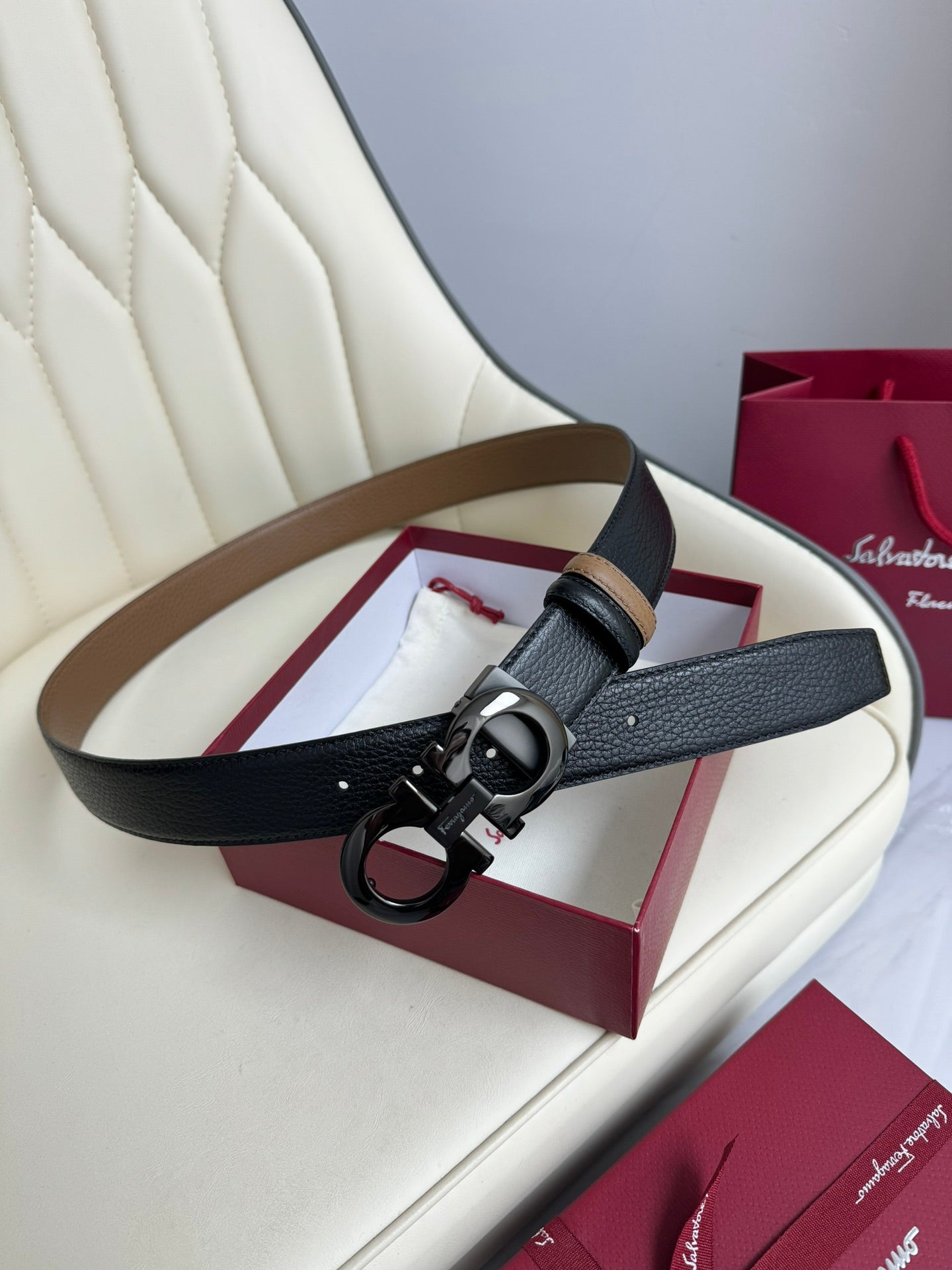 1WA169PDE Stylish  High quality belt With full package