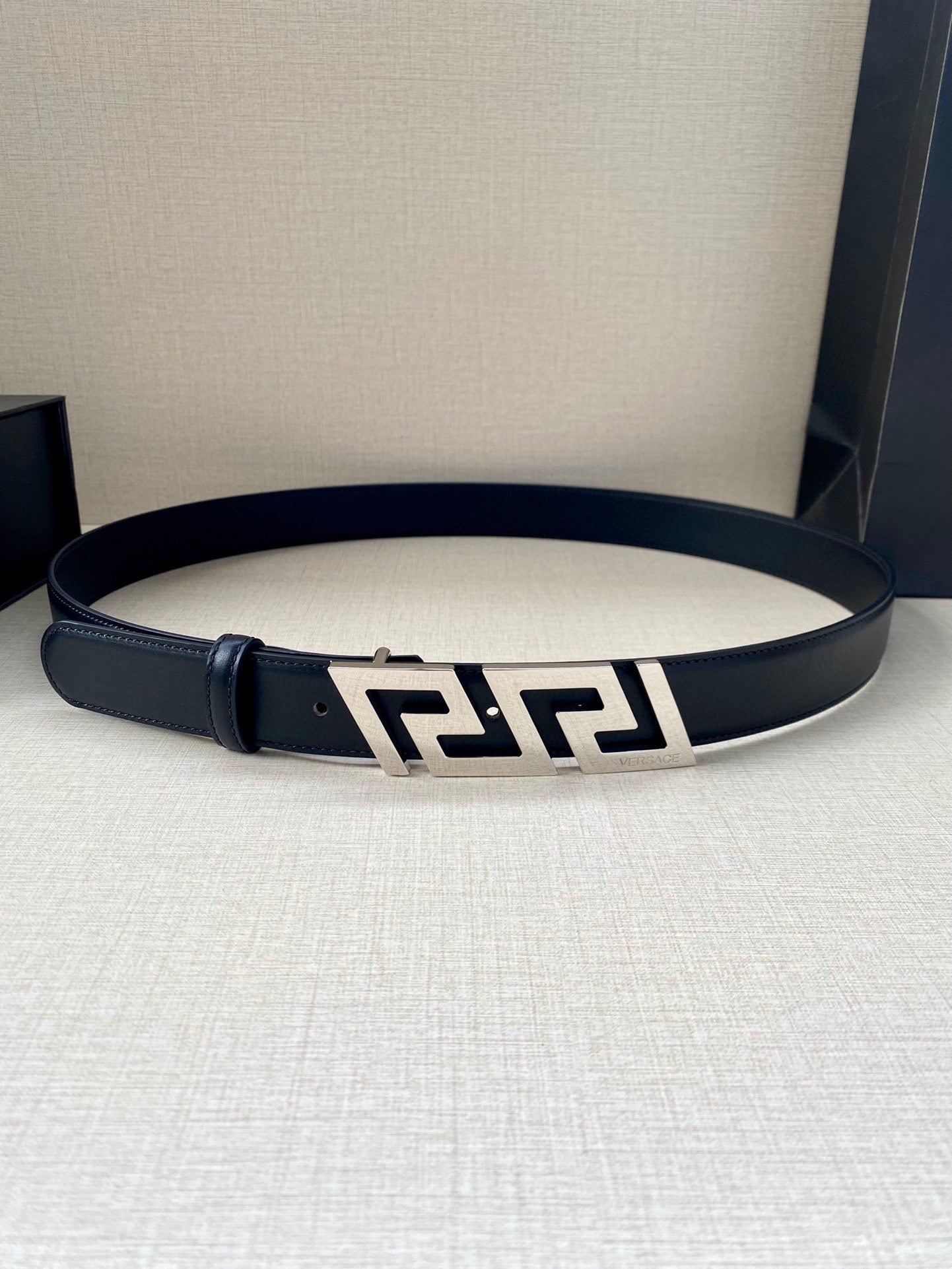 1WV165PDE Stylish  High quality belt With full package