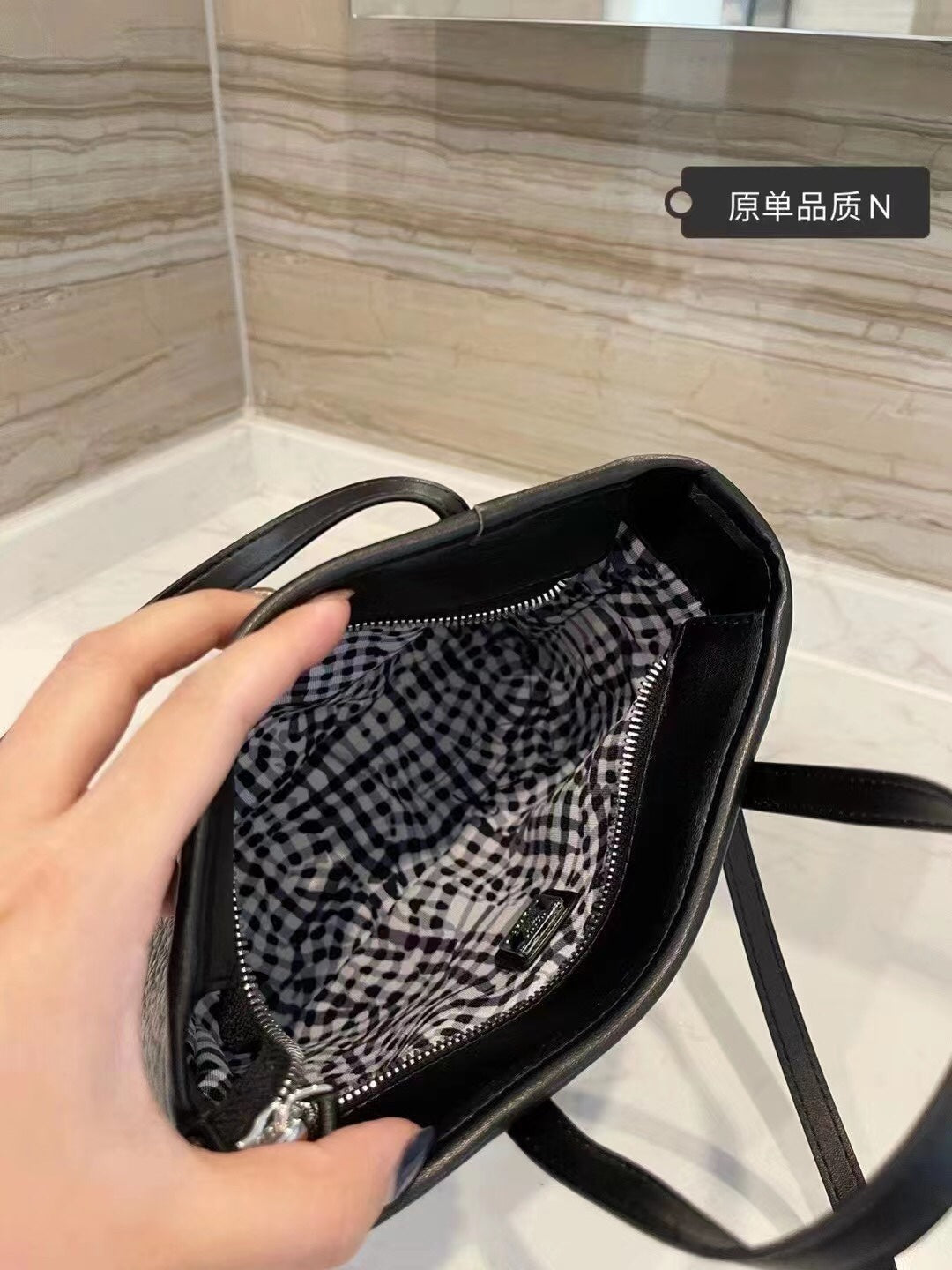 2XM333BDE Stylish leather bag 