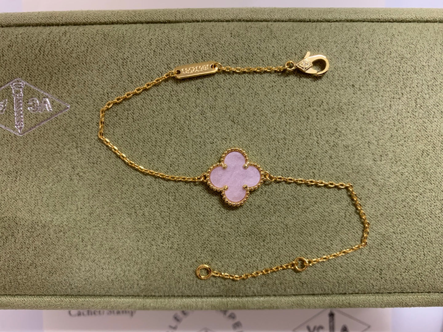 5XVA187KDE Stylish1 flower bracelet