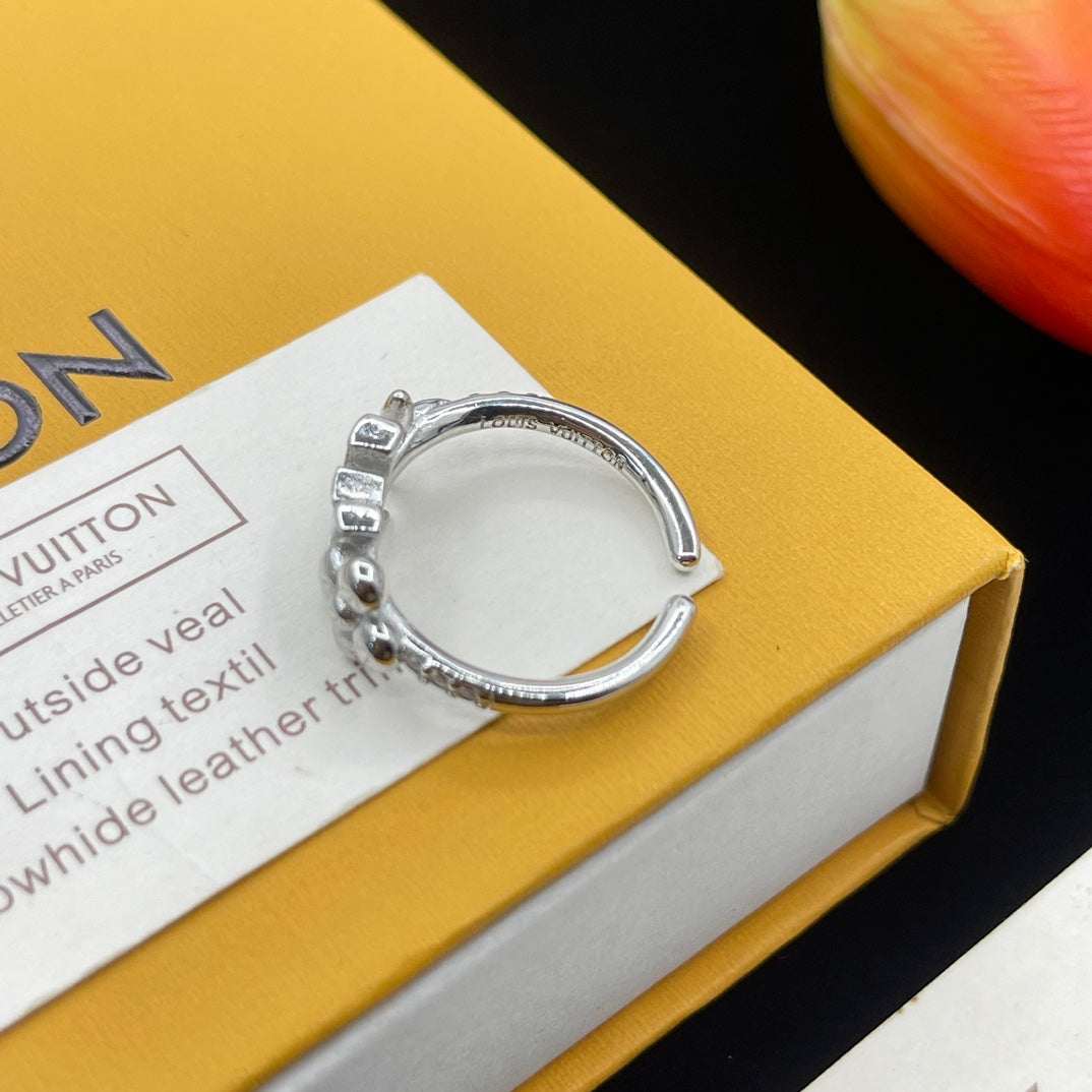 14E981JDE Stylish  rings
