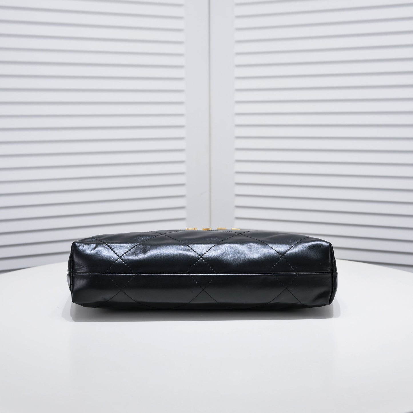 1XC70BDE Stylish leather bag 