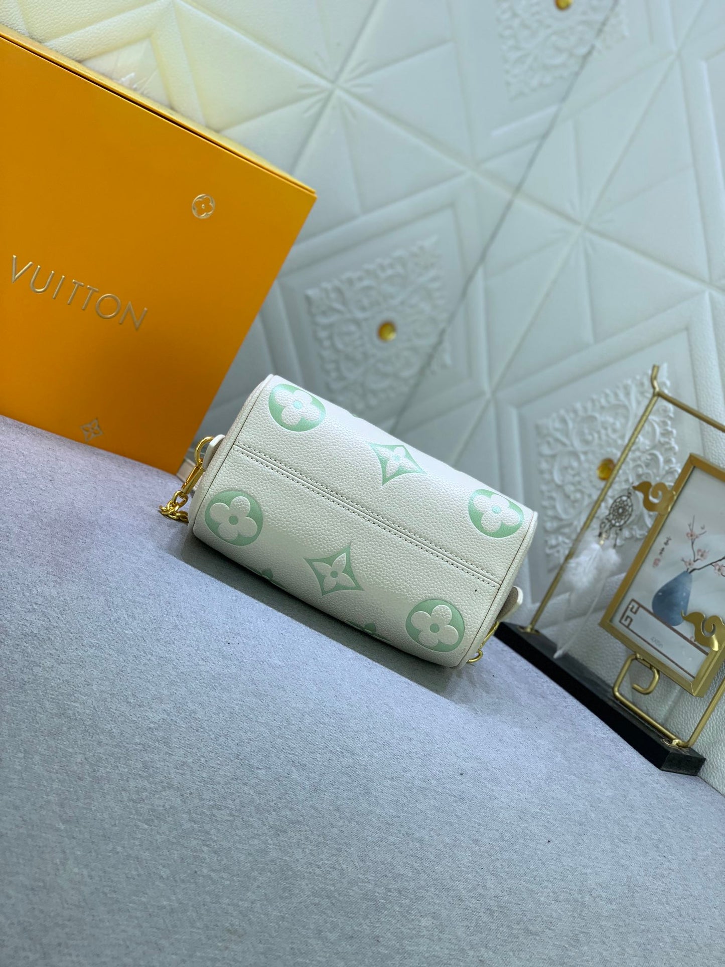 2XE264BDE Stylish leather bag 