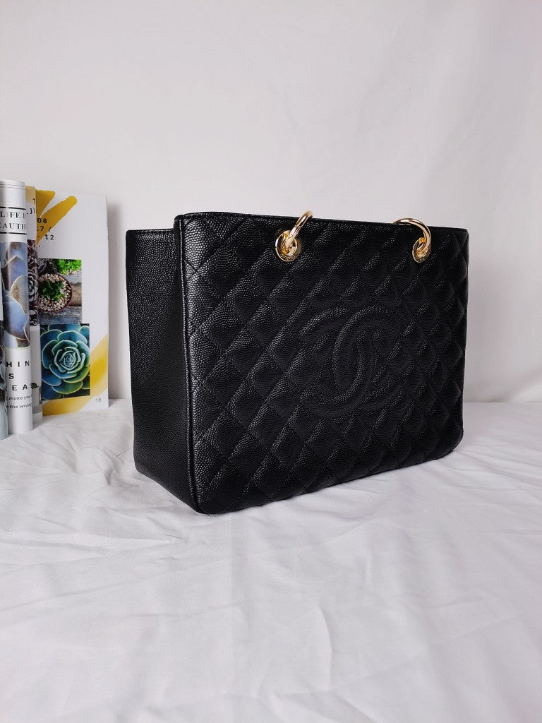 4XC20BDE Stylish leather bag 