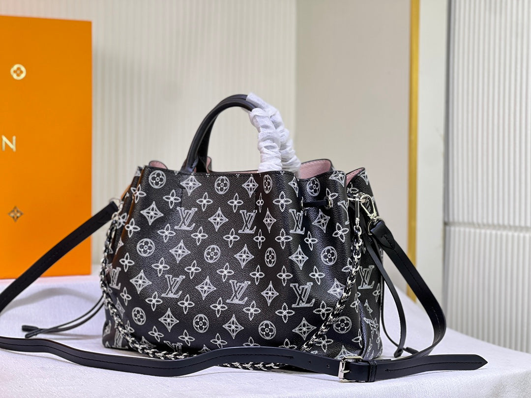 155NE40BDE Stylish leather bag