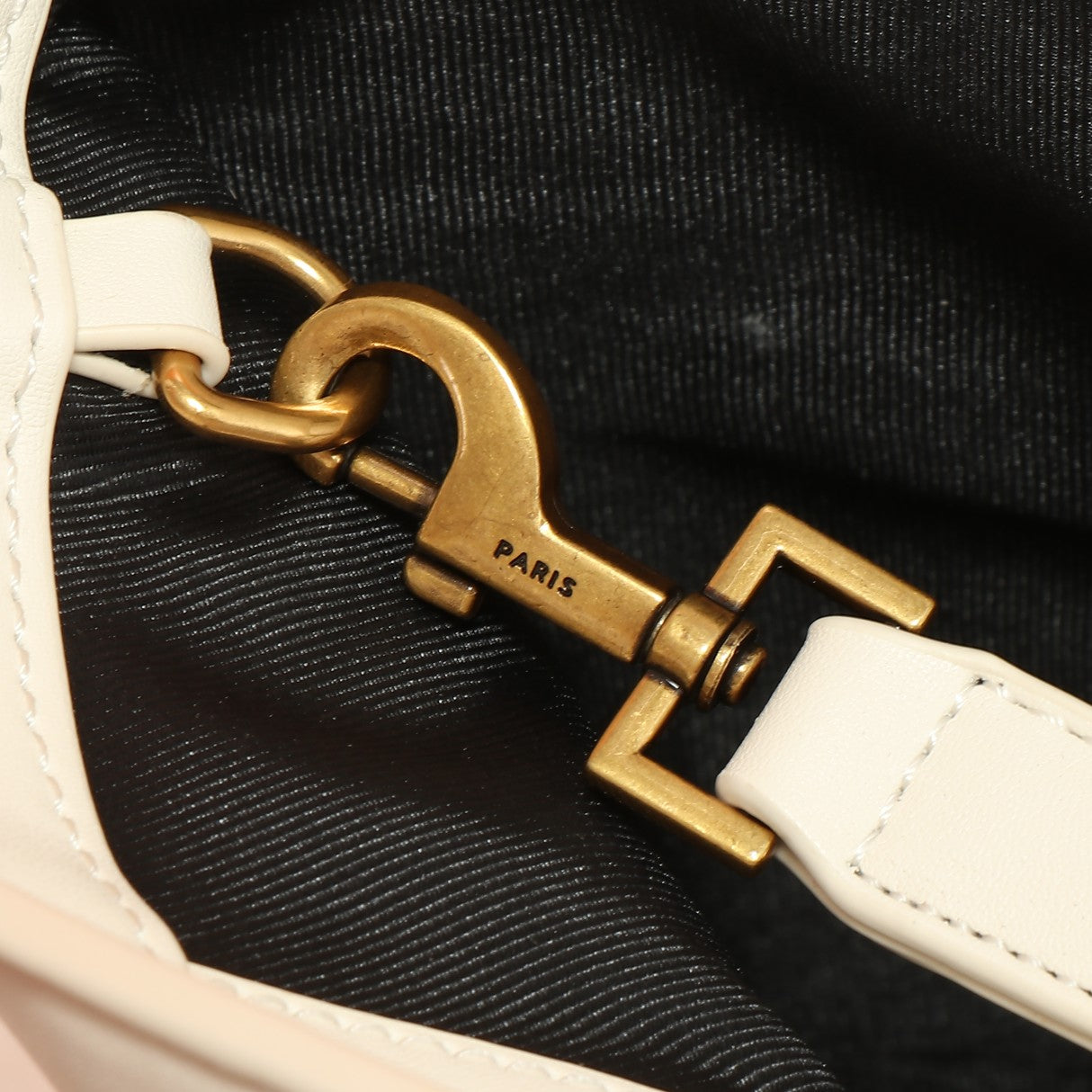 1XSL75BDE Stylish leather bag