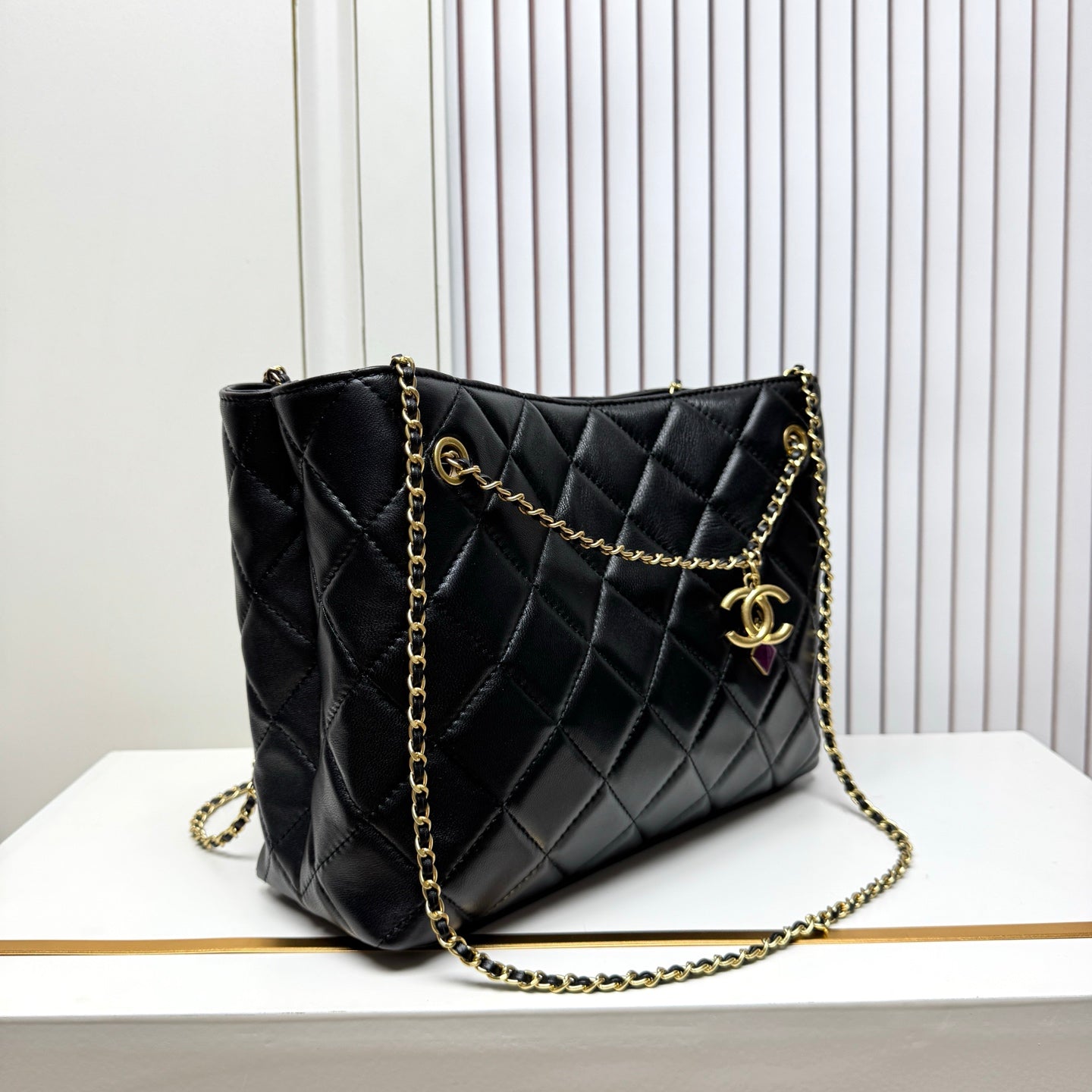 15RC58BDE Stylish leather bag