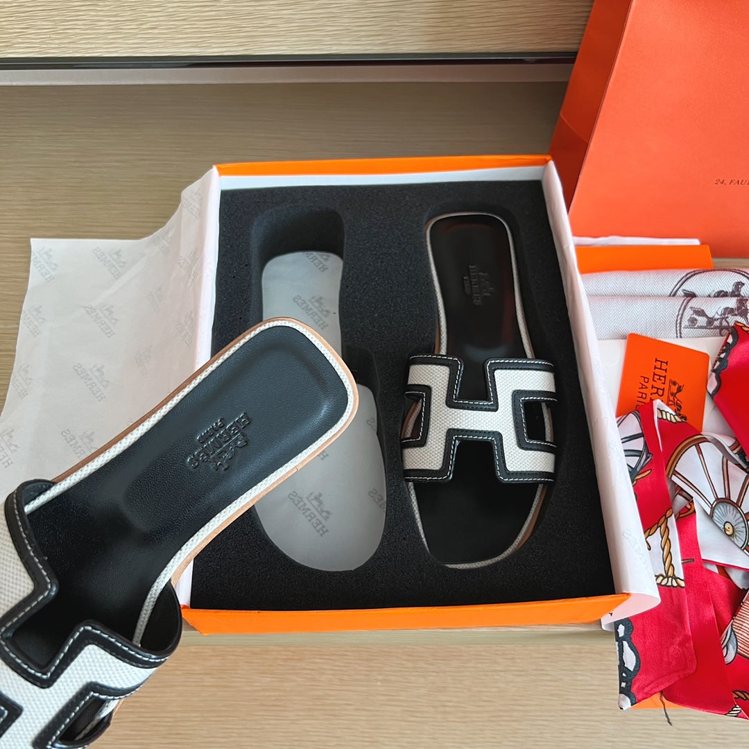 1ZH240ZDE Stylish Slippers