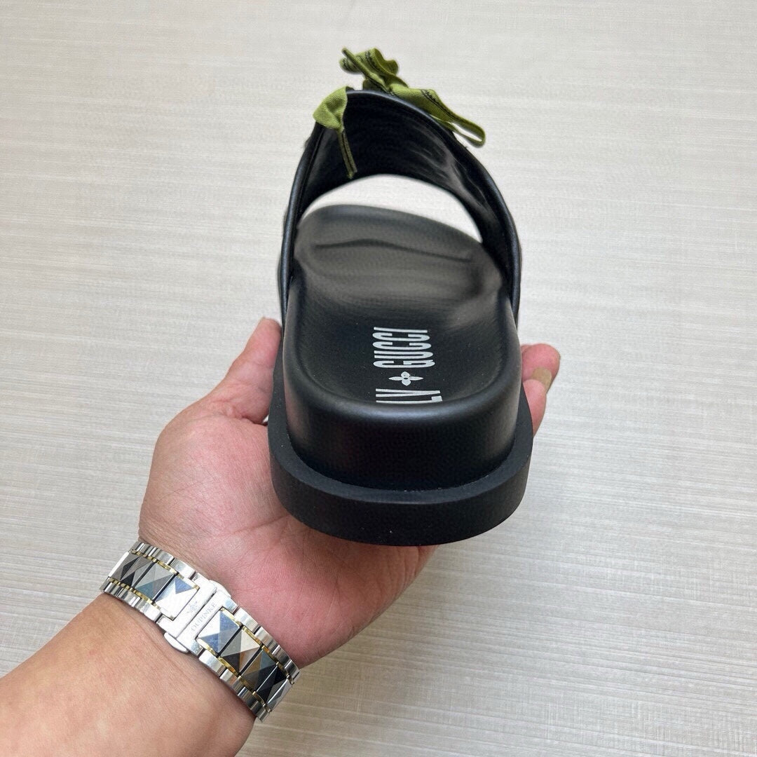 5WB242ZDE Stylish Slippers