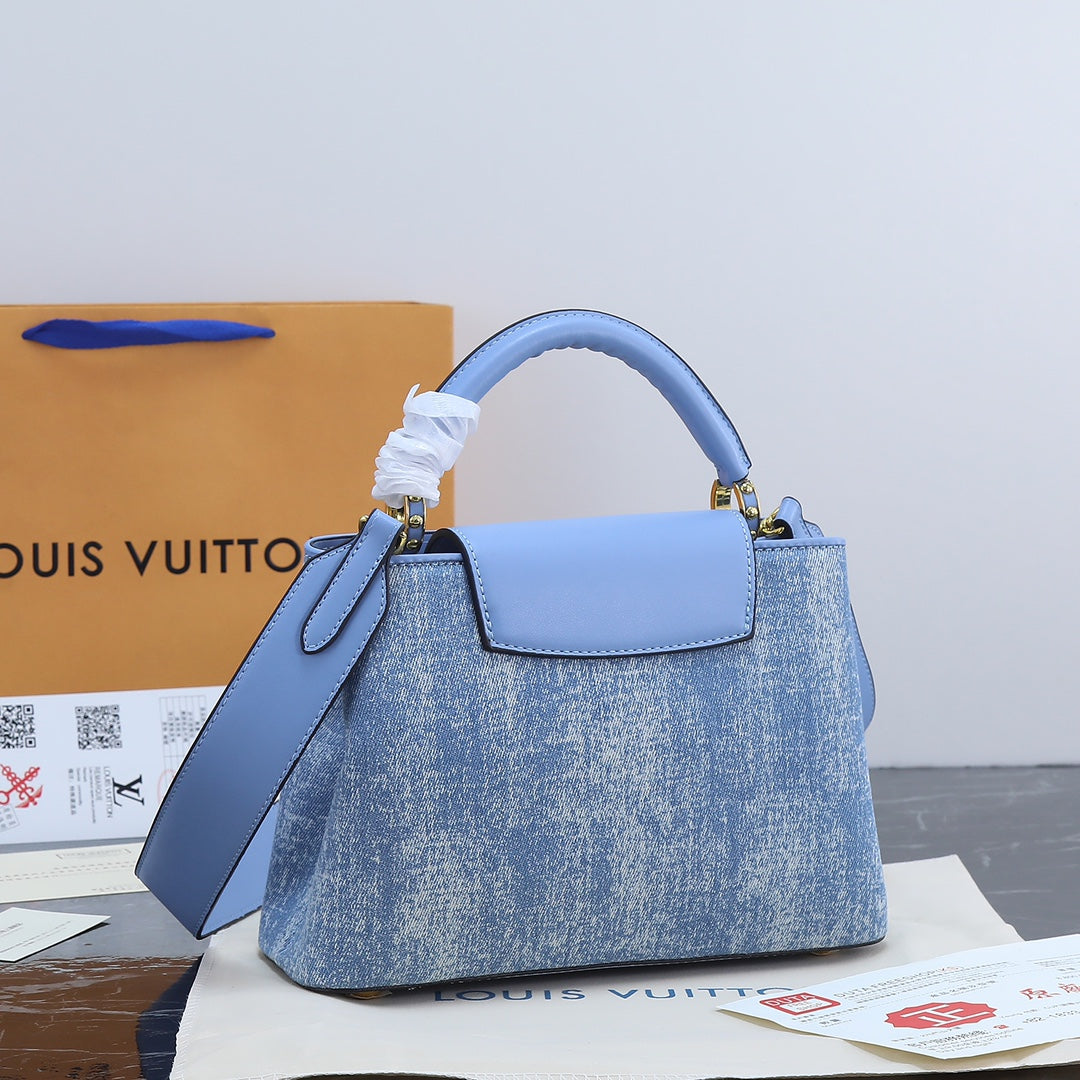 1XE182BDE Stylish leather bag 