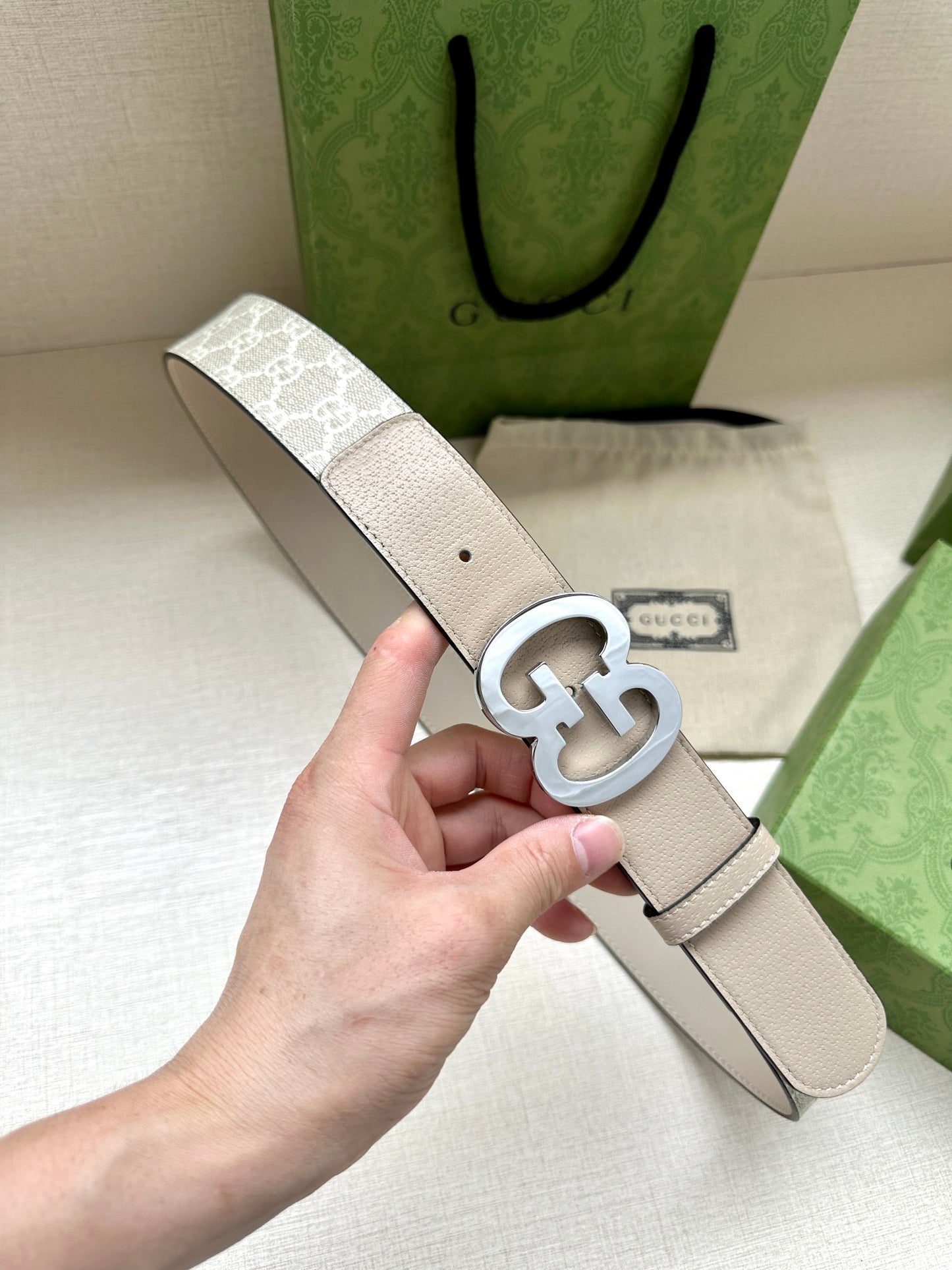 155RB229PDE Stylish  High quality belt With full package