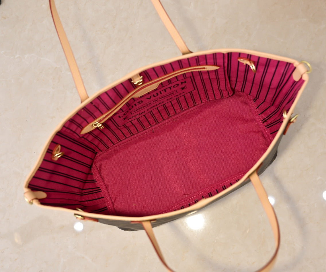 1WE77BDE Stylish leather bag