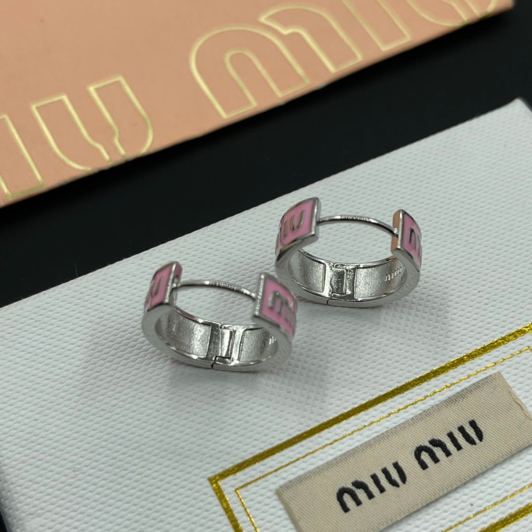 14A520EDE Stylish Earrings