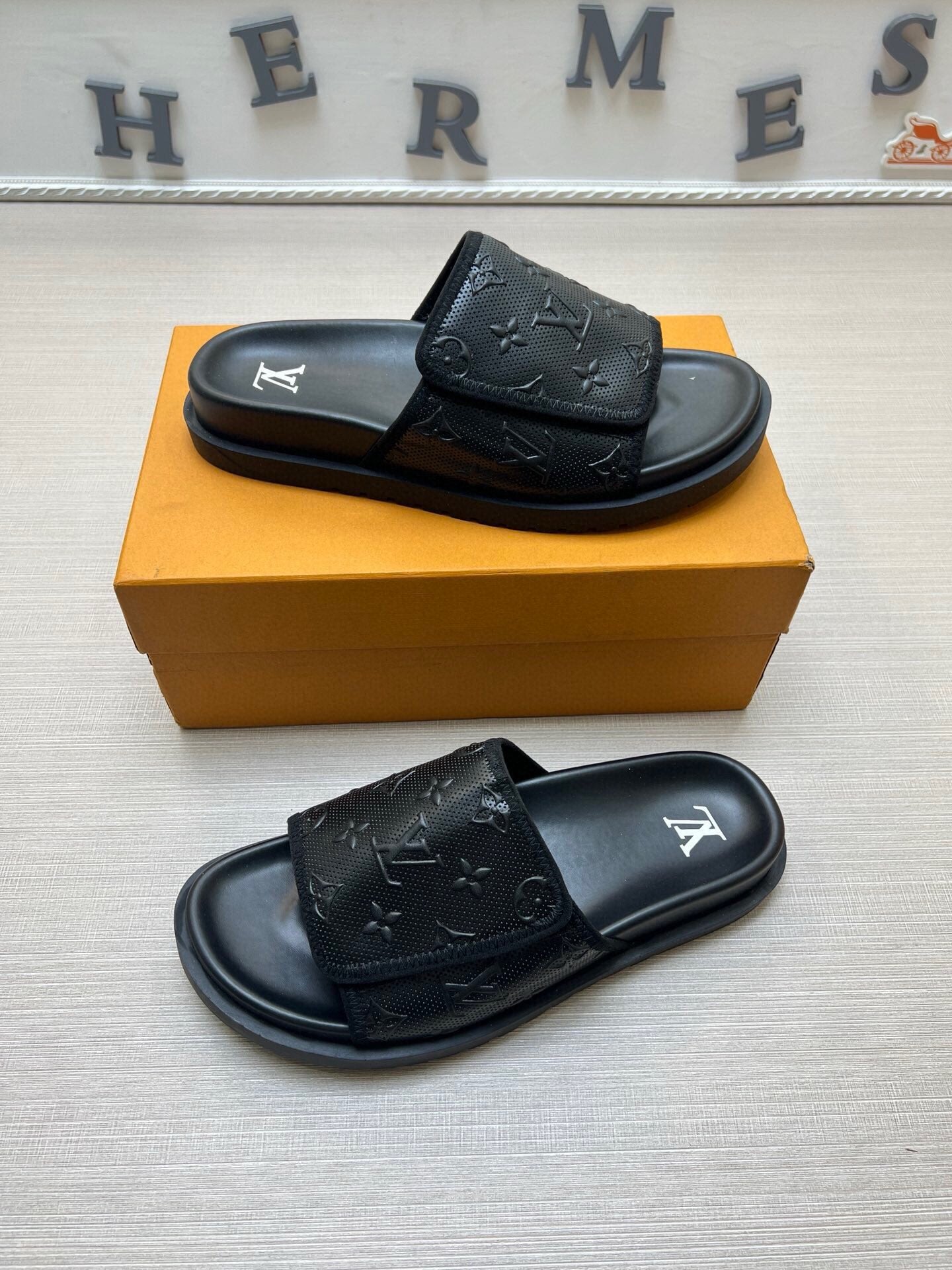 5WE253ZDE Stylish Slippers