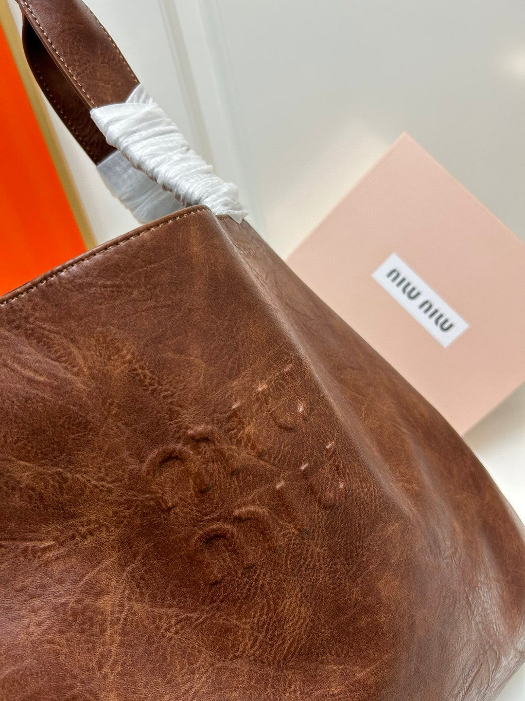 1XC379BDE Stylish leather bag 