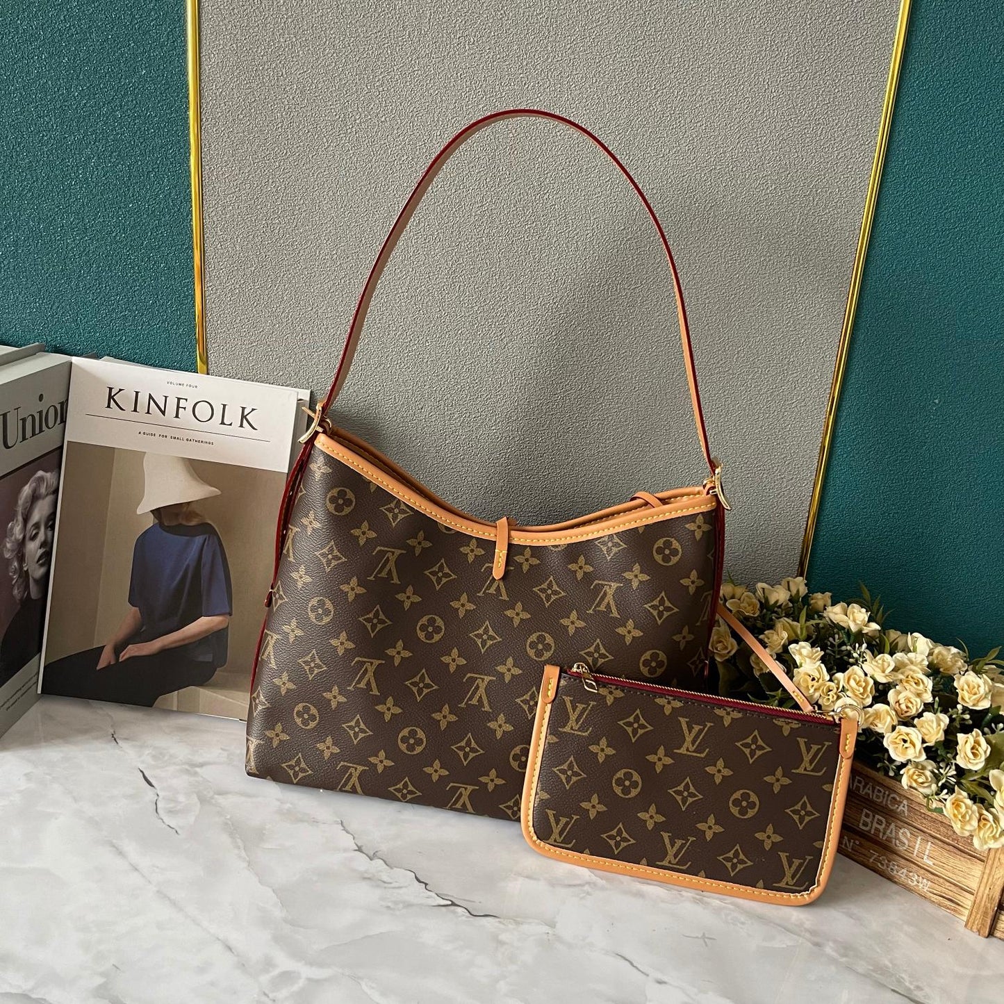 12XE277BDE Stylish leather bag 