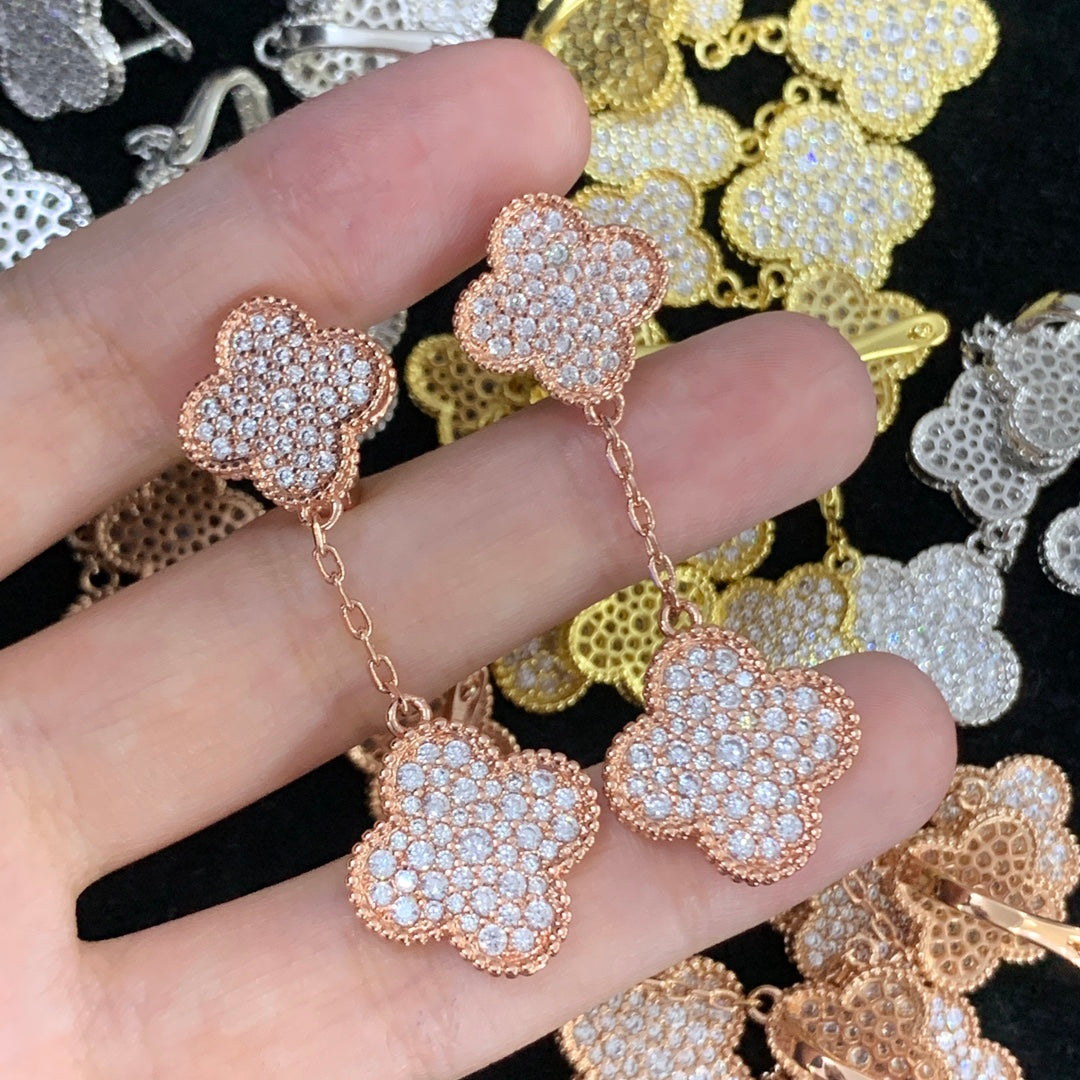 84VA3EDE Stylish Earrings