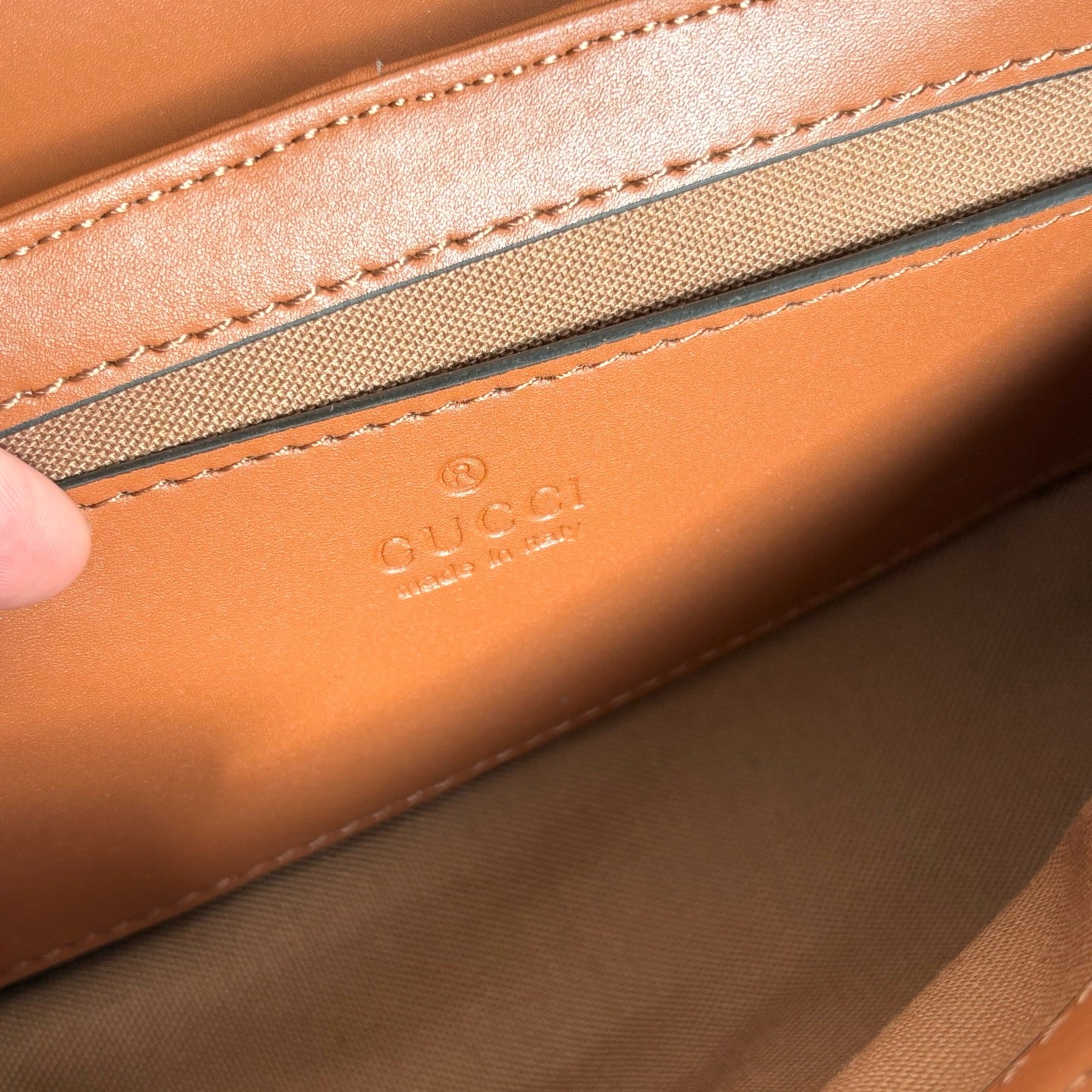 2WB30BDE Stylish bag