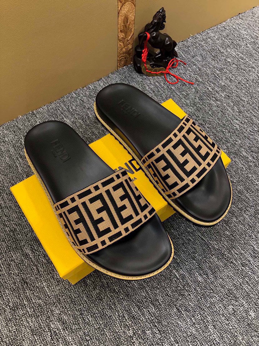 5XF102ZDE Stylish Slippers