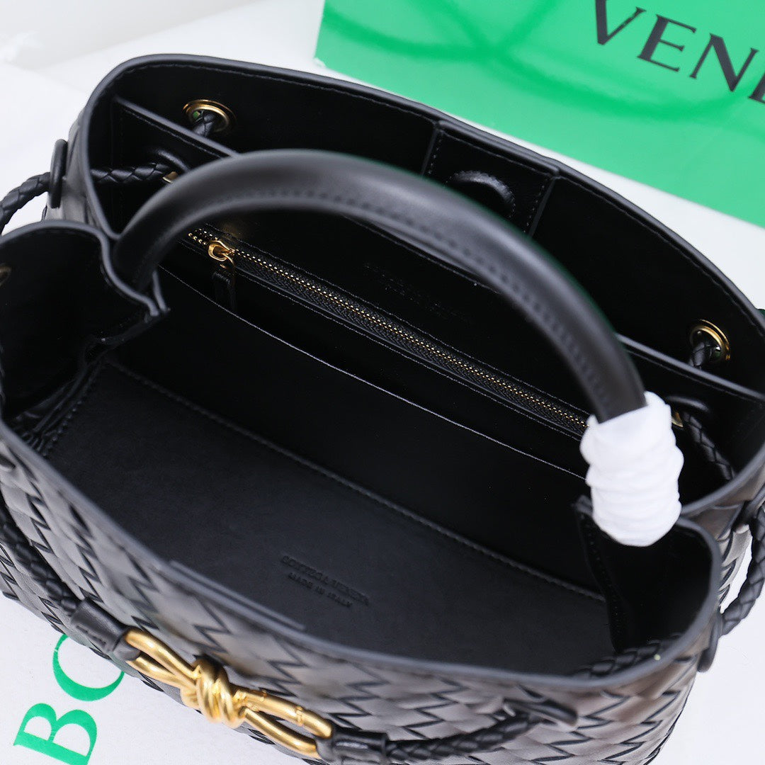 1XA80BDE Stylish leather bag