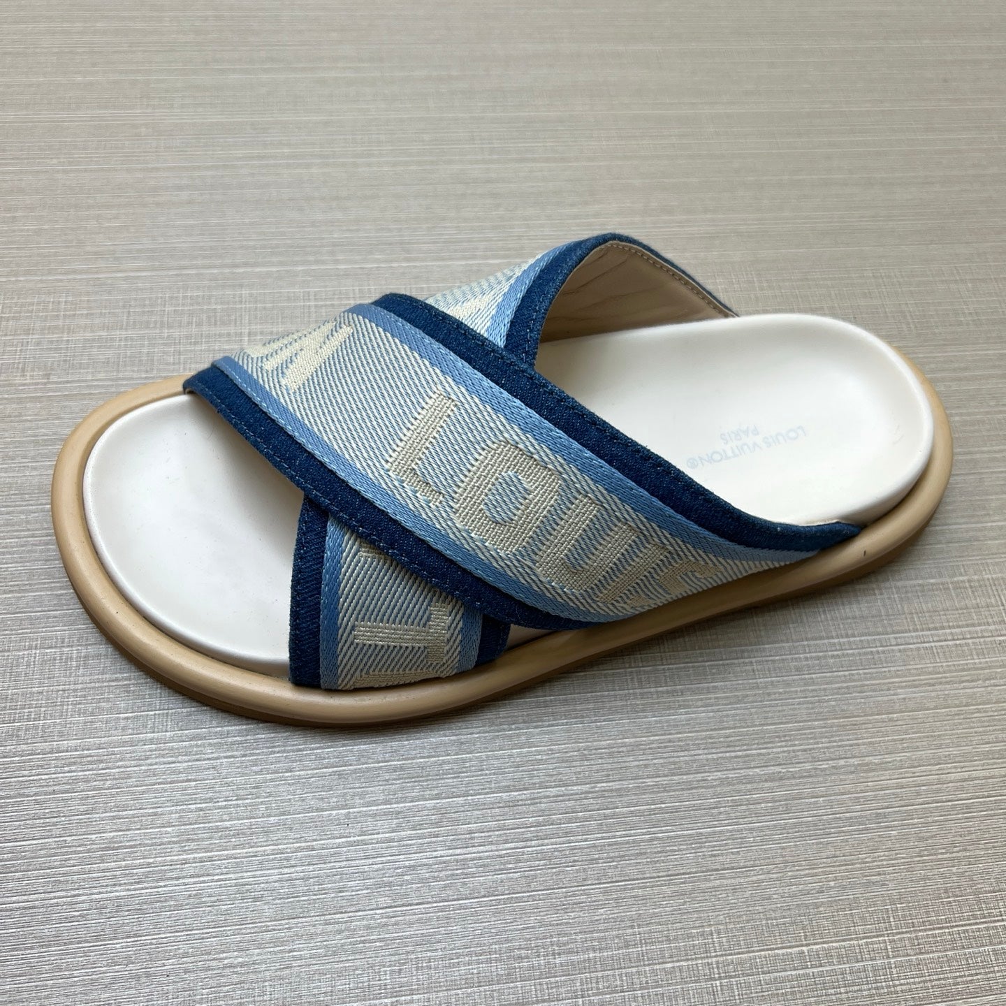 535ZE274ZDE Stylish Slippers