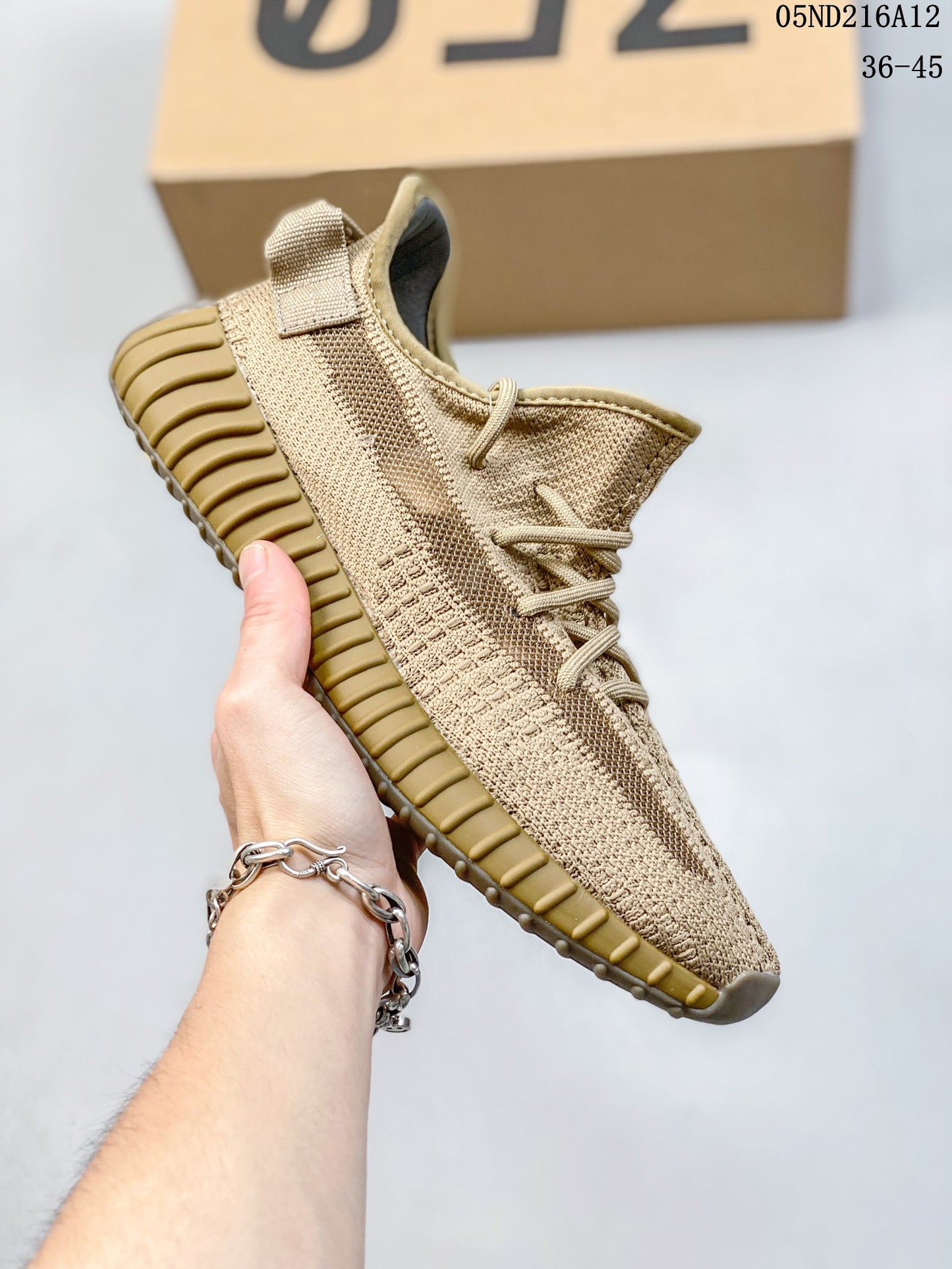 4YA69ZDE Stylish Sneakers (No Box, August-October Big Sale)