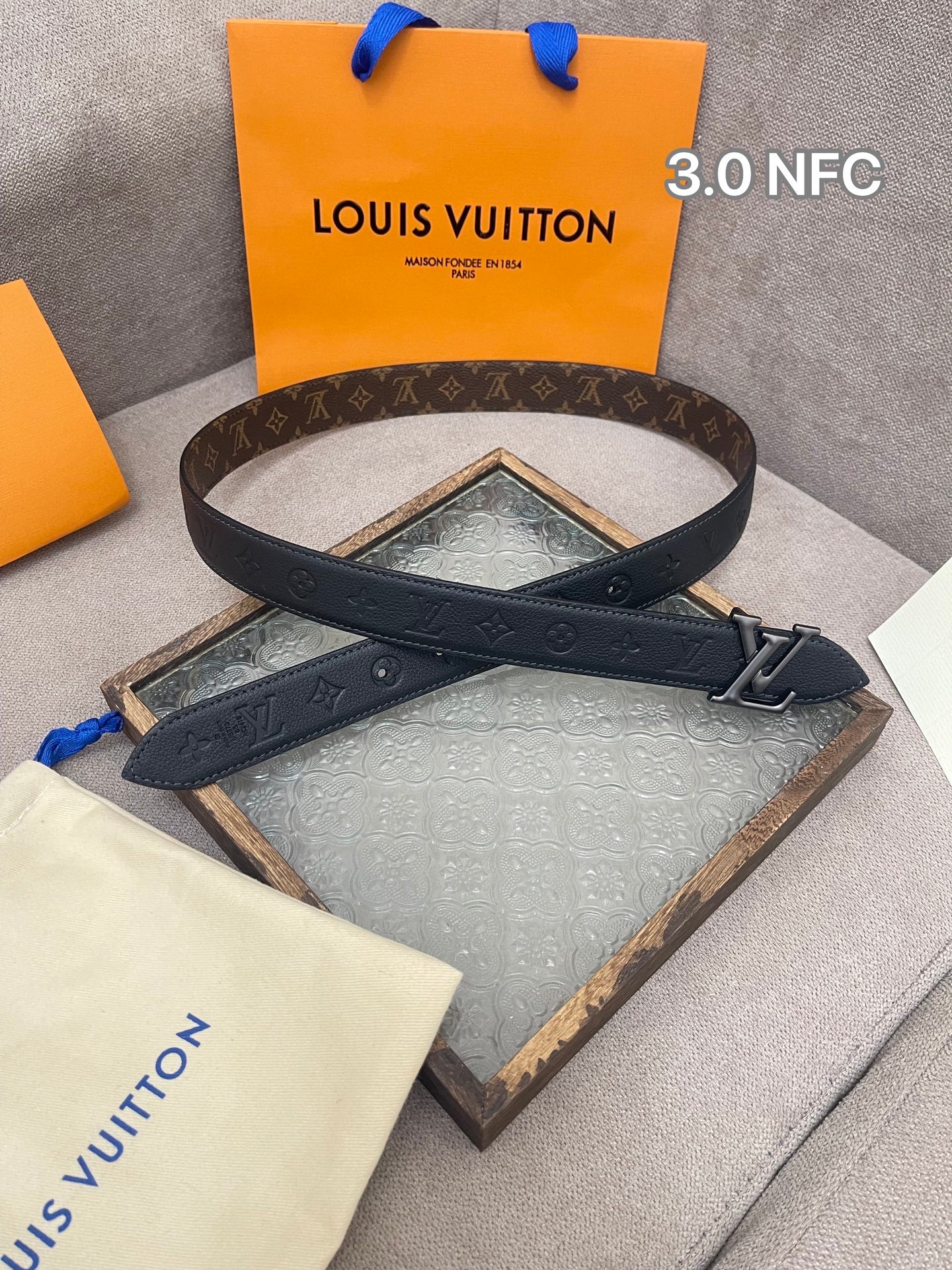 255RE10PDE Stylish  High quality belt With full package