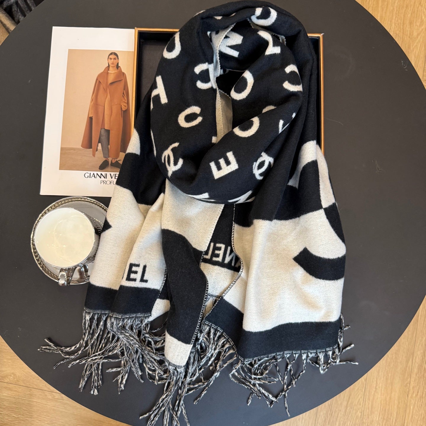185ZC42WDE Stylish Winter Scarves