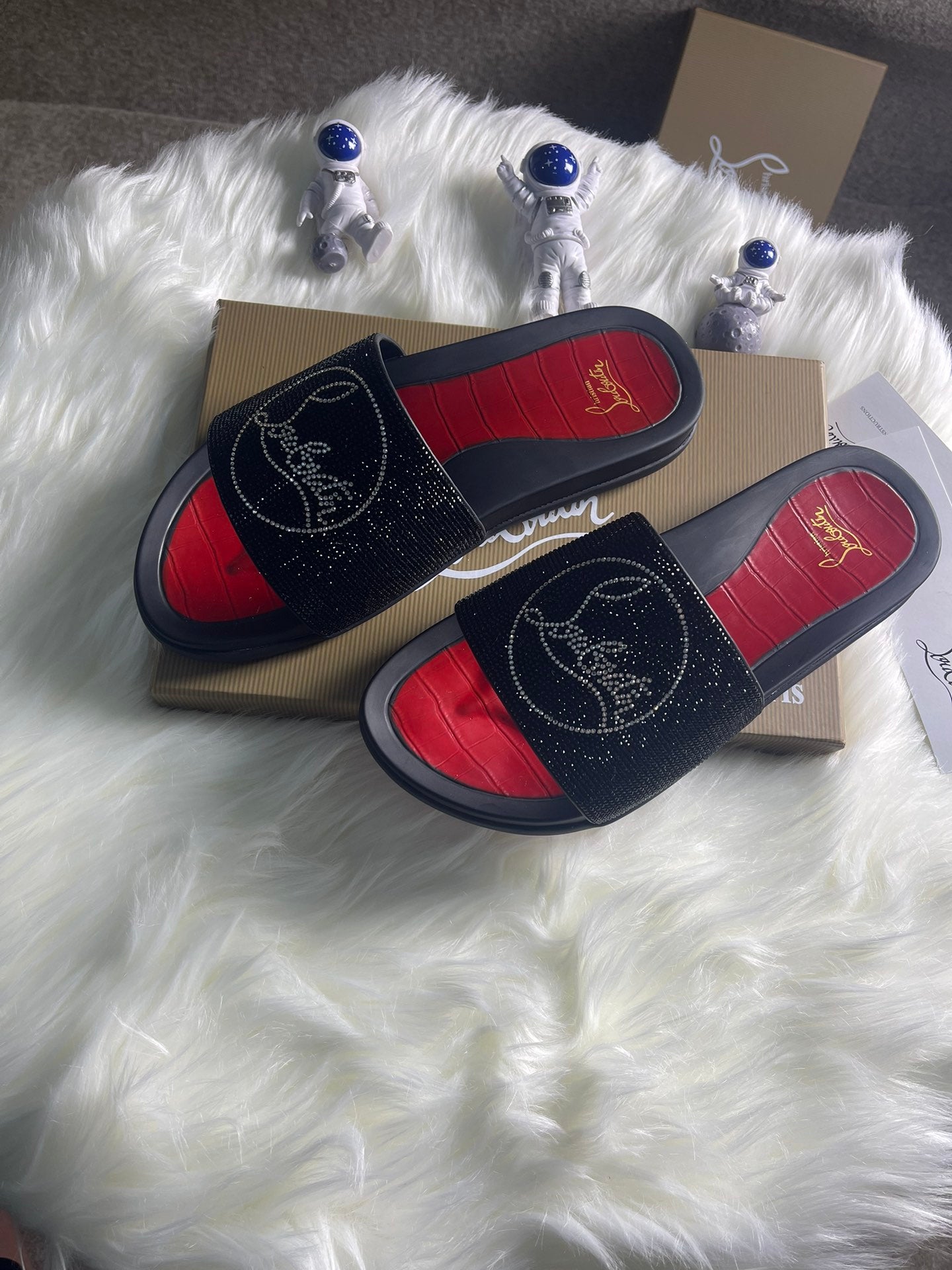 J4A23ZDE Stylish Slippers