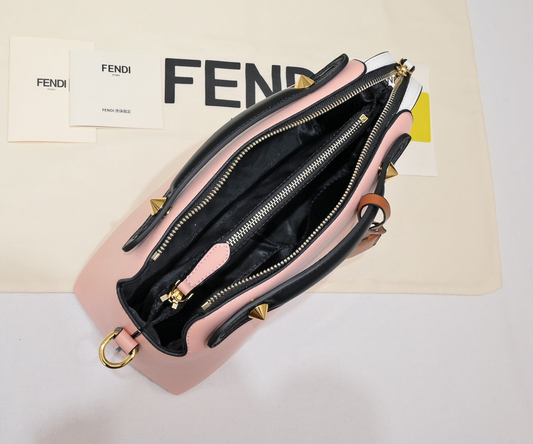 2XF132BDE Stylish leather bag 