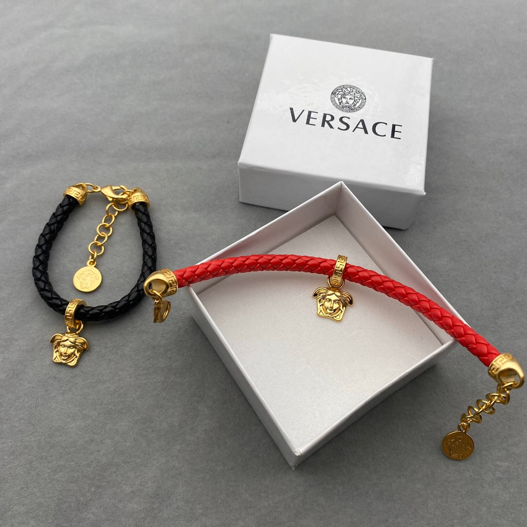 14V409KDE Stylish Bracelets