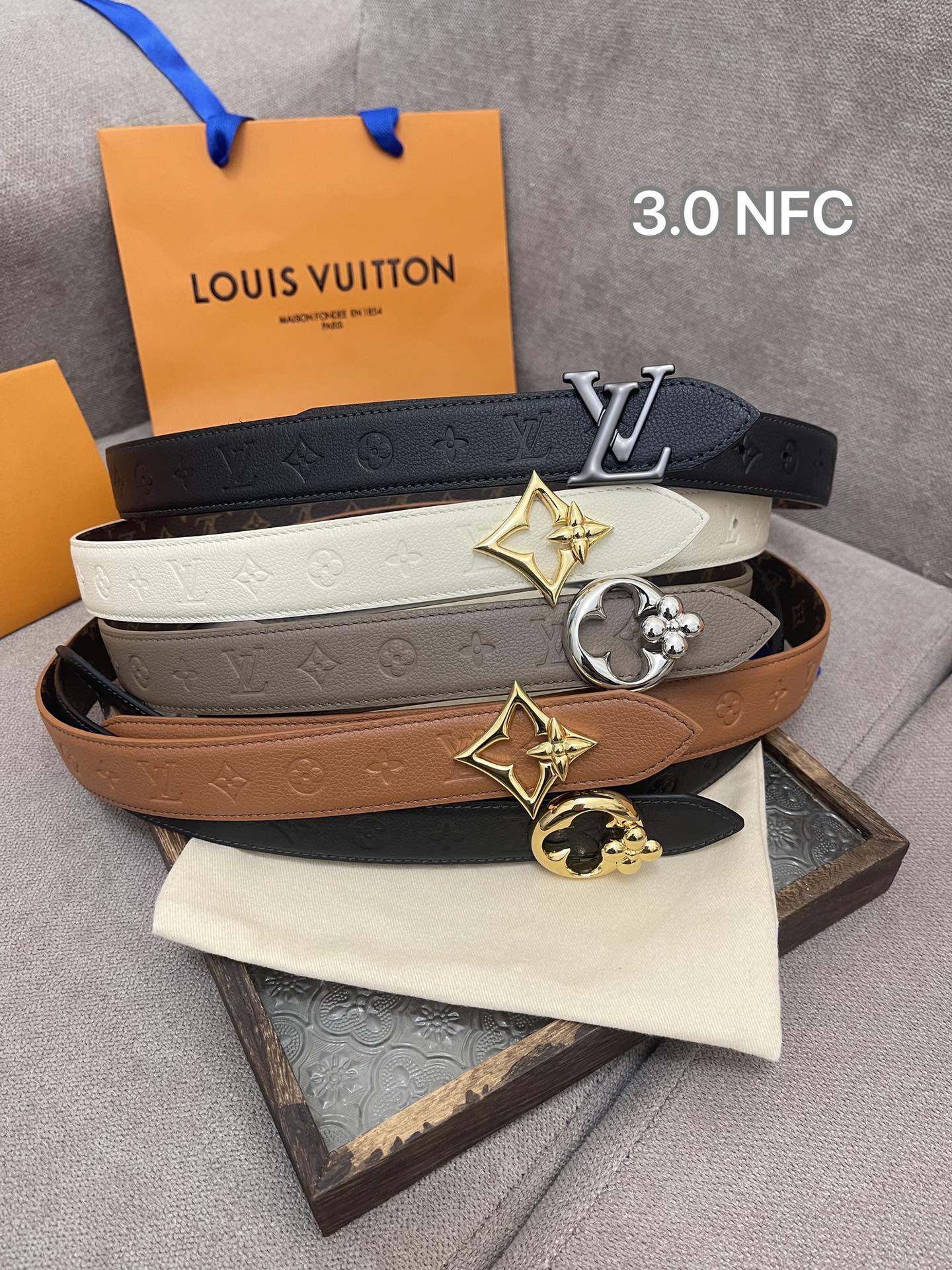 255RE10PDE Stylish  High quality belt With full package