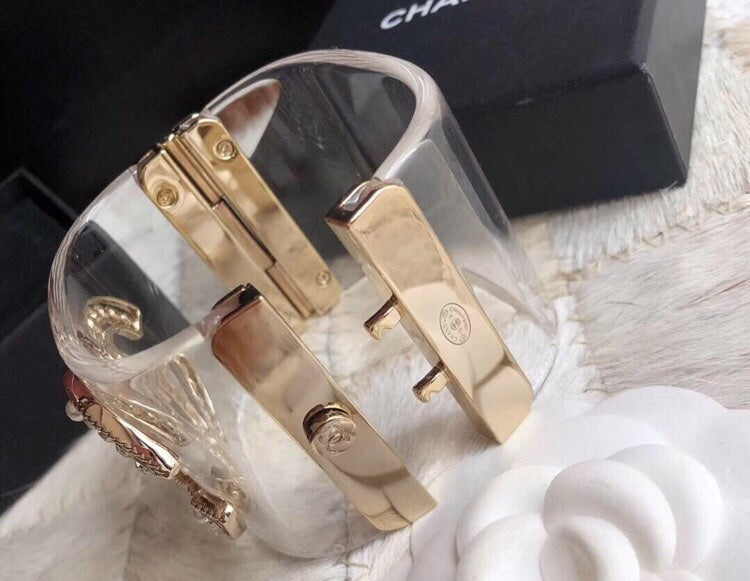 84C14kDE Stylish Bracelets