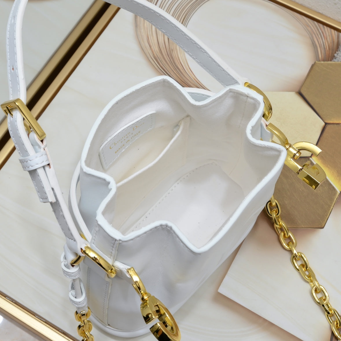 2XD370BDE Stylish leather bag 